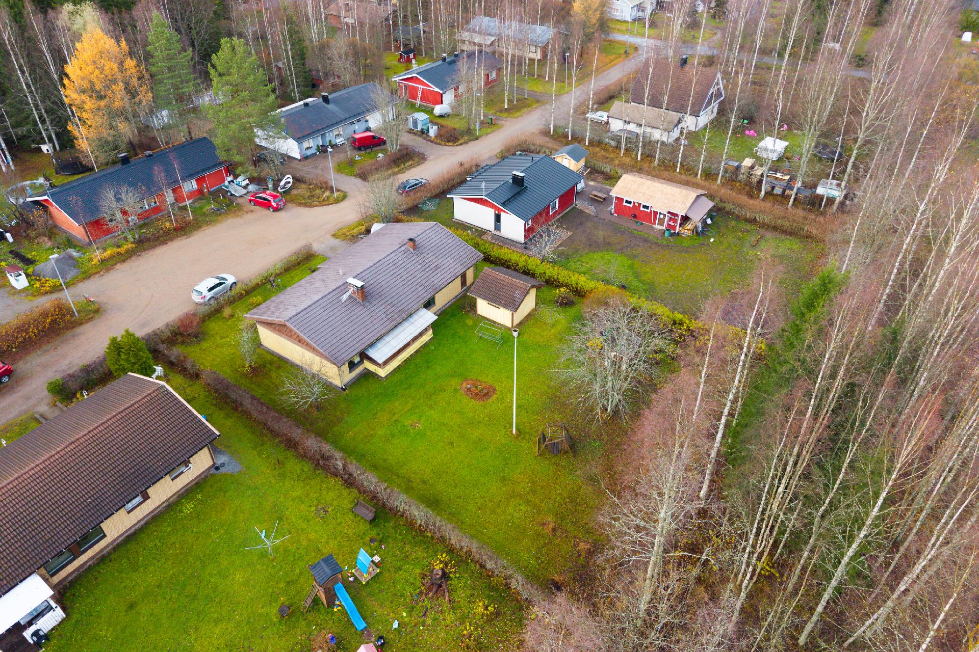 Peltotie 8, Uurainen, Uurainen