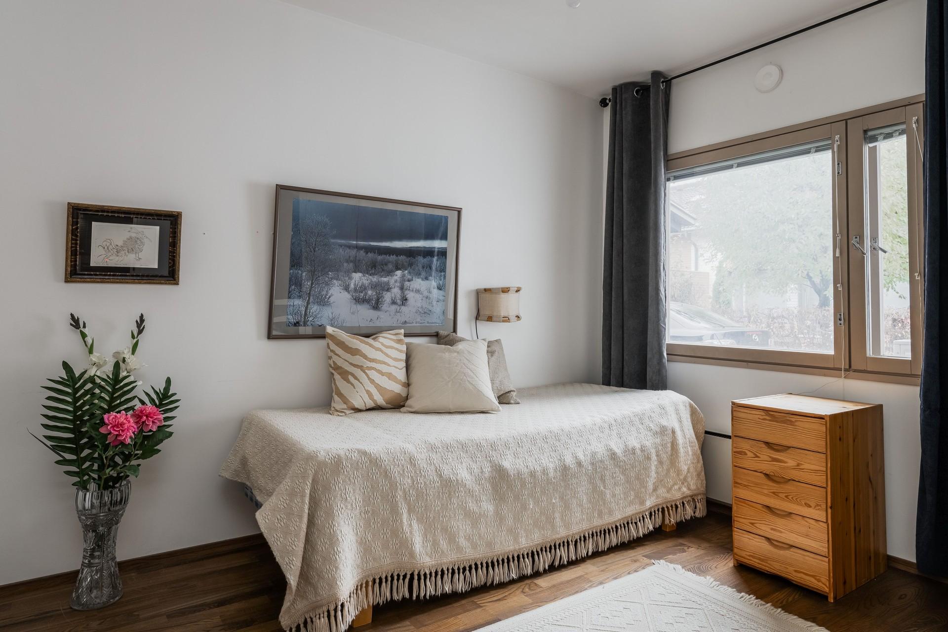 Pitkämäentie 46, Paloheinä, Helsinki