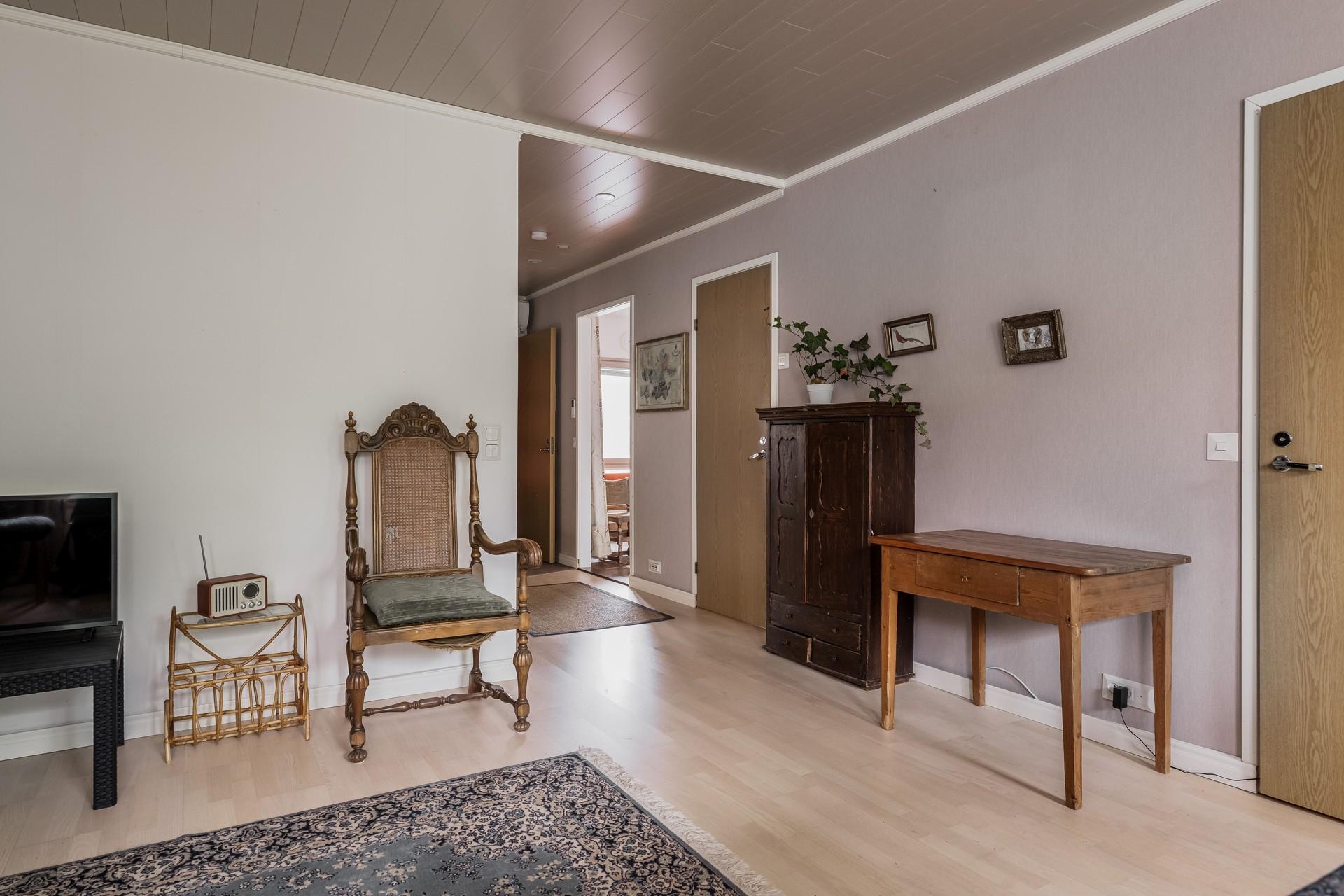 Pitkämäentie 46, Paloheinä, Helsinki