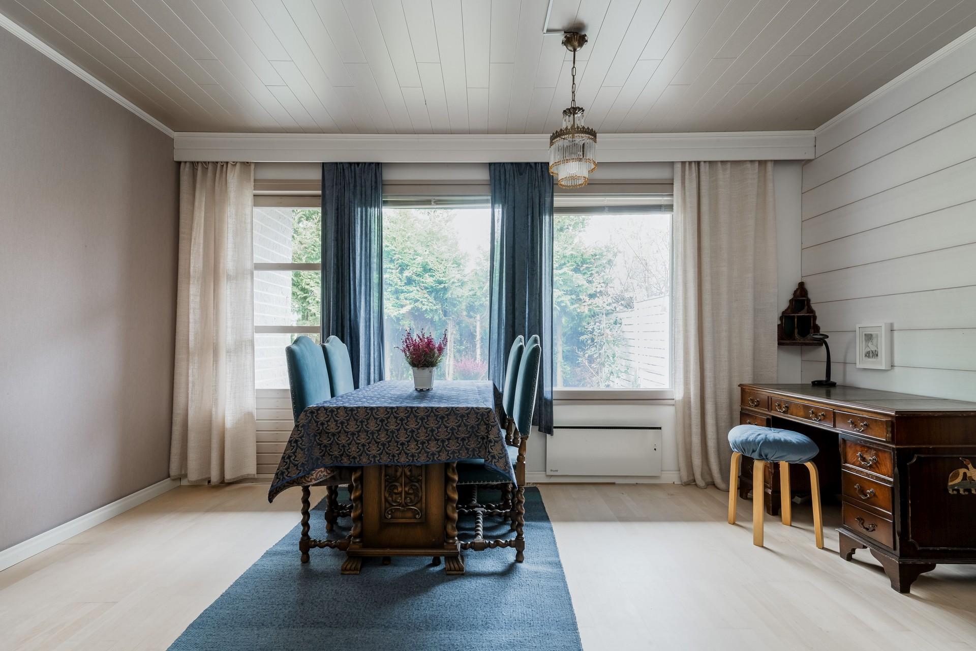 Pitkämäentie 46, Paloheinä, Helsinki