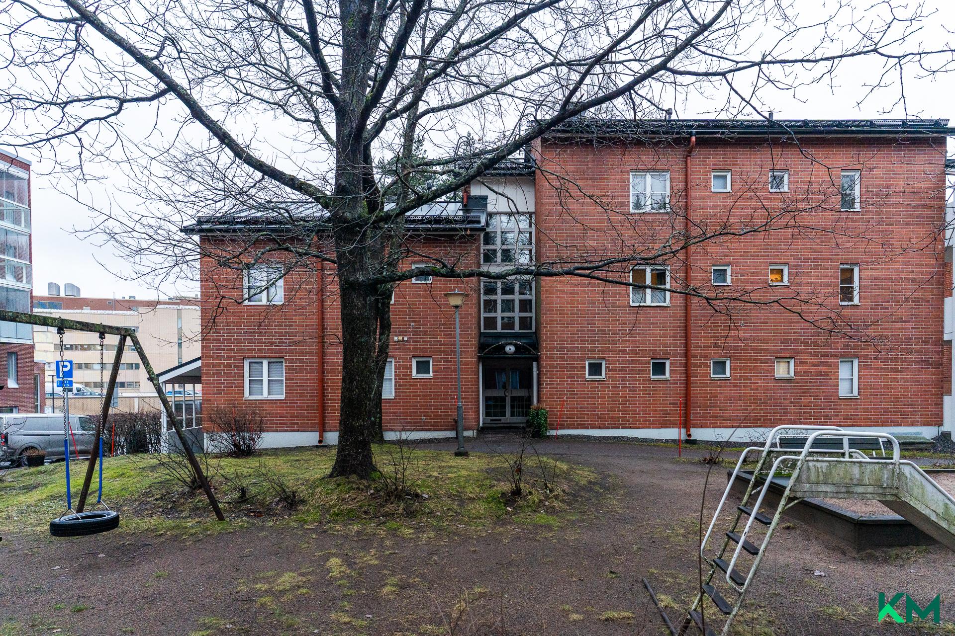 Laurinmäenkuja 4, Lassila, Helsinki