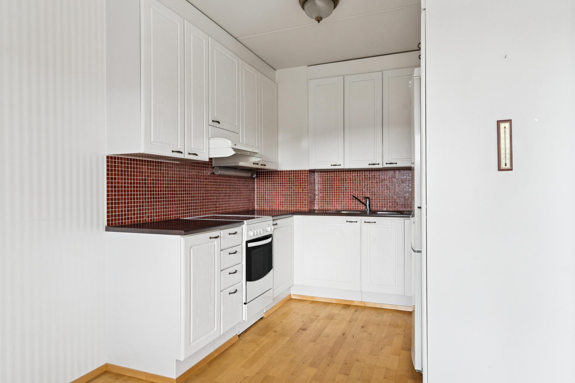 Hietaniitynpolku 2, Ylä-Malmi, Helsinki