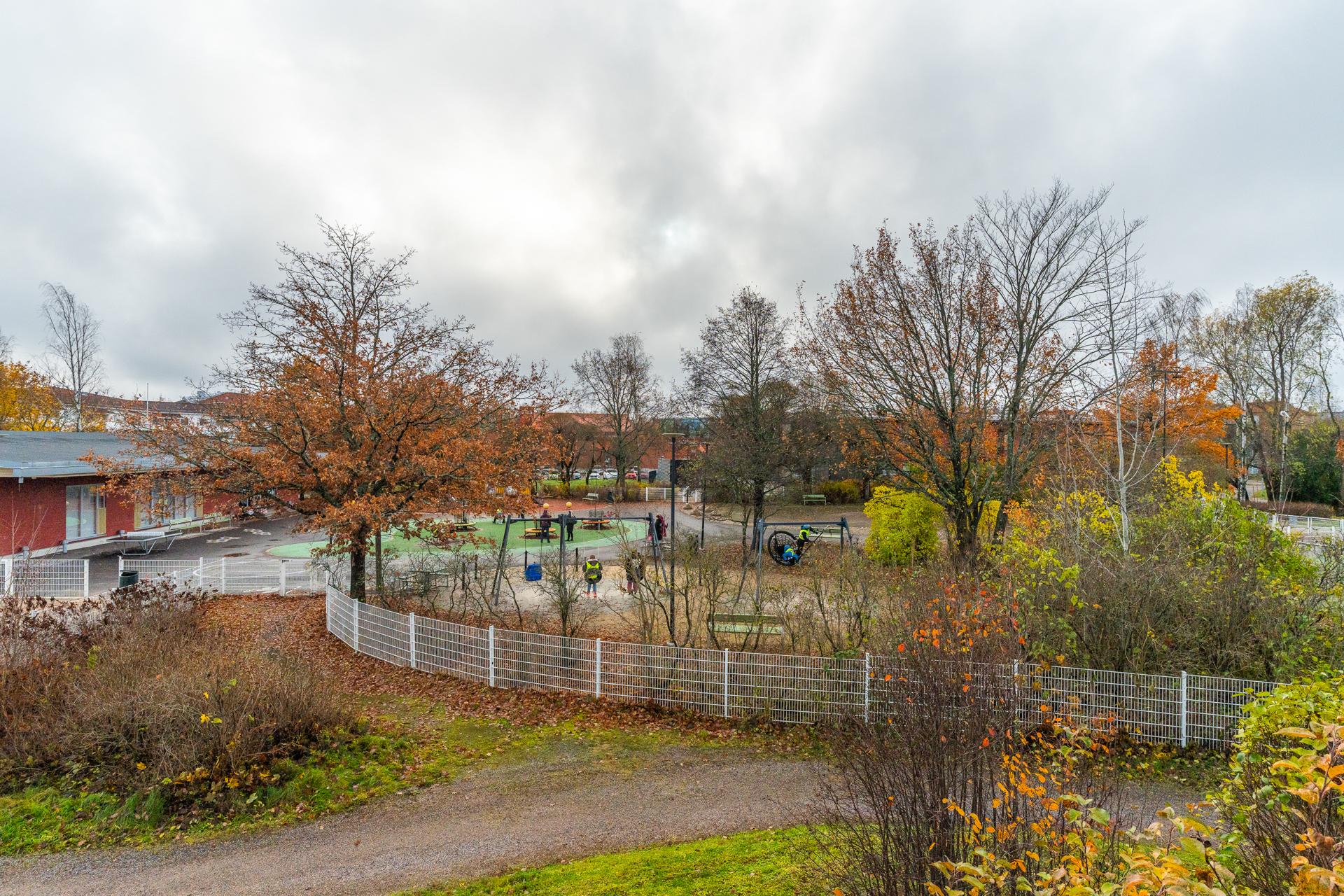 Hietaniitynpolku 2, Ylä-Malmi, Helsinki