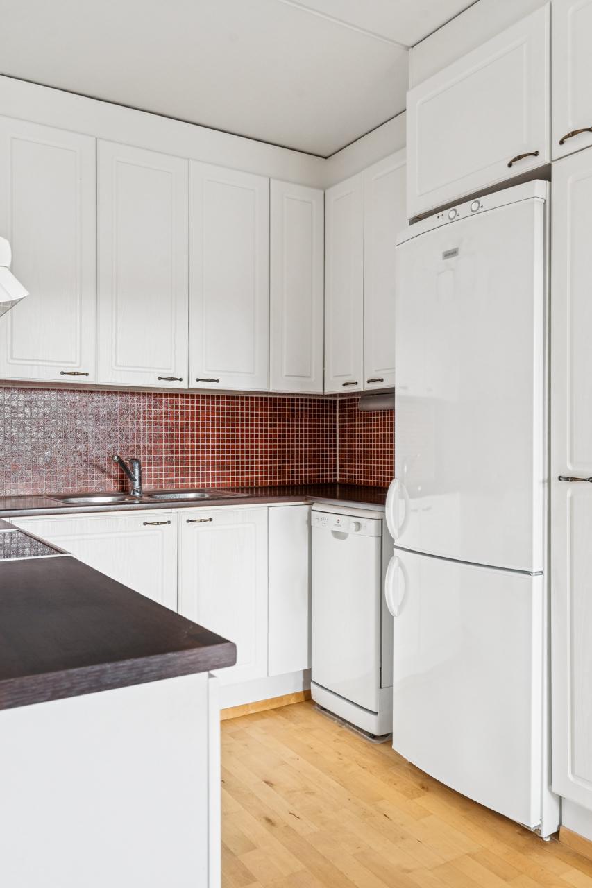 Hietaniitynpolku 2, Ylä-Malmi, Helsinki