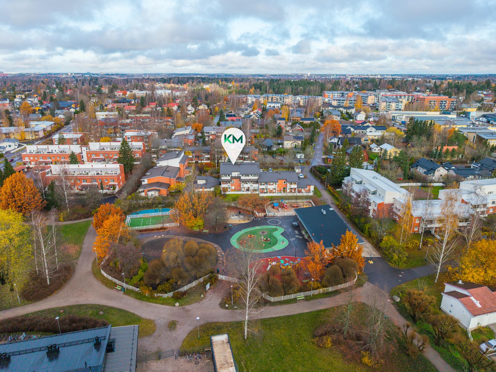 Hietaniitynpolku 2, Ylä-Malmi, Helsinki