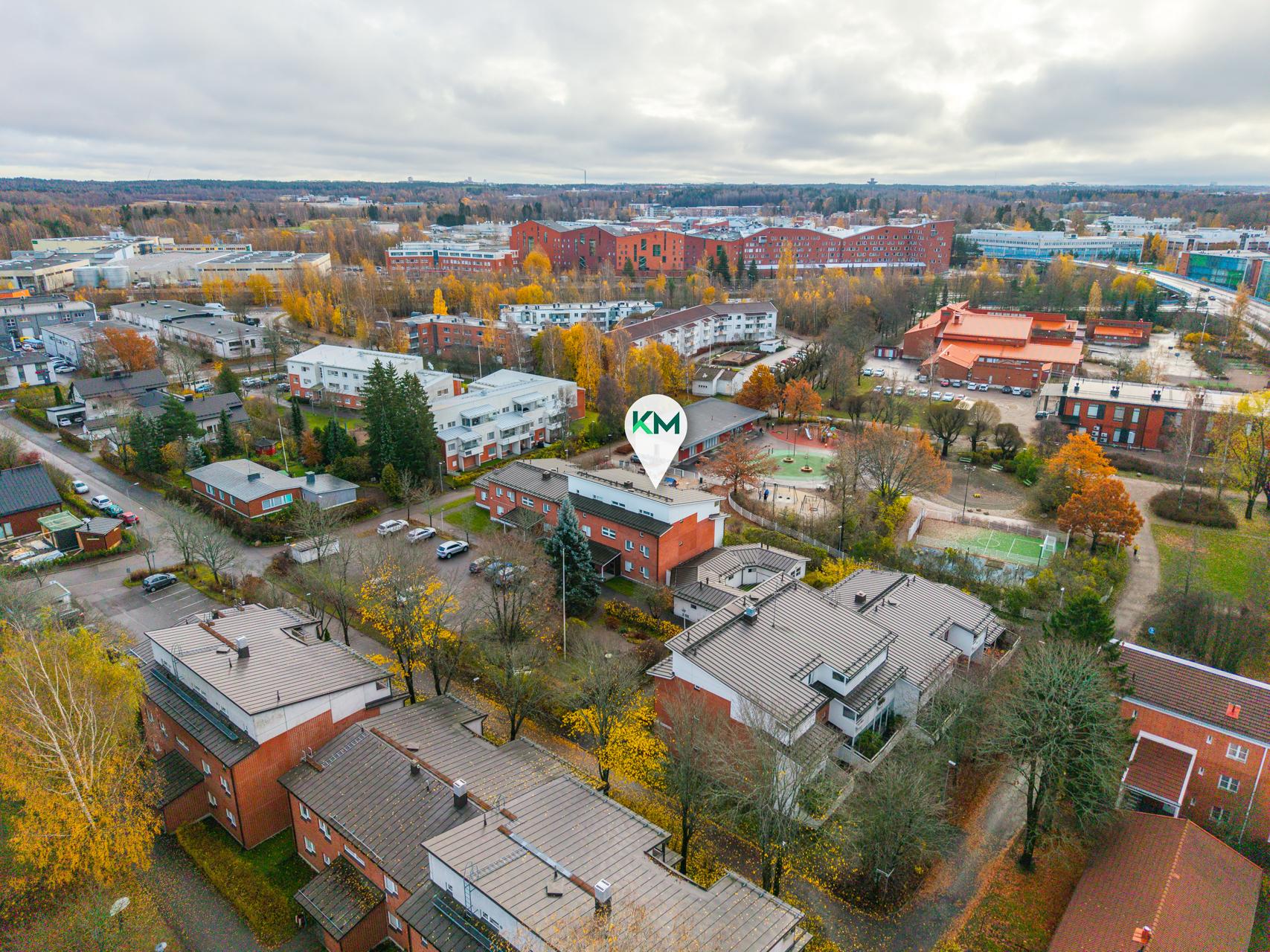 Hietaniitynpolku 2, Ylä-Malmi, Helsinki