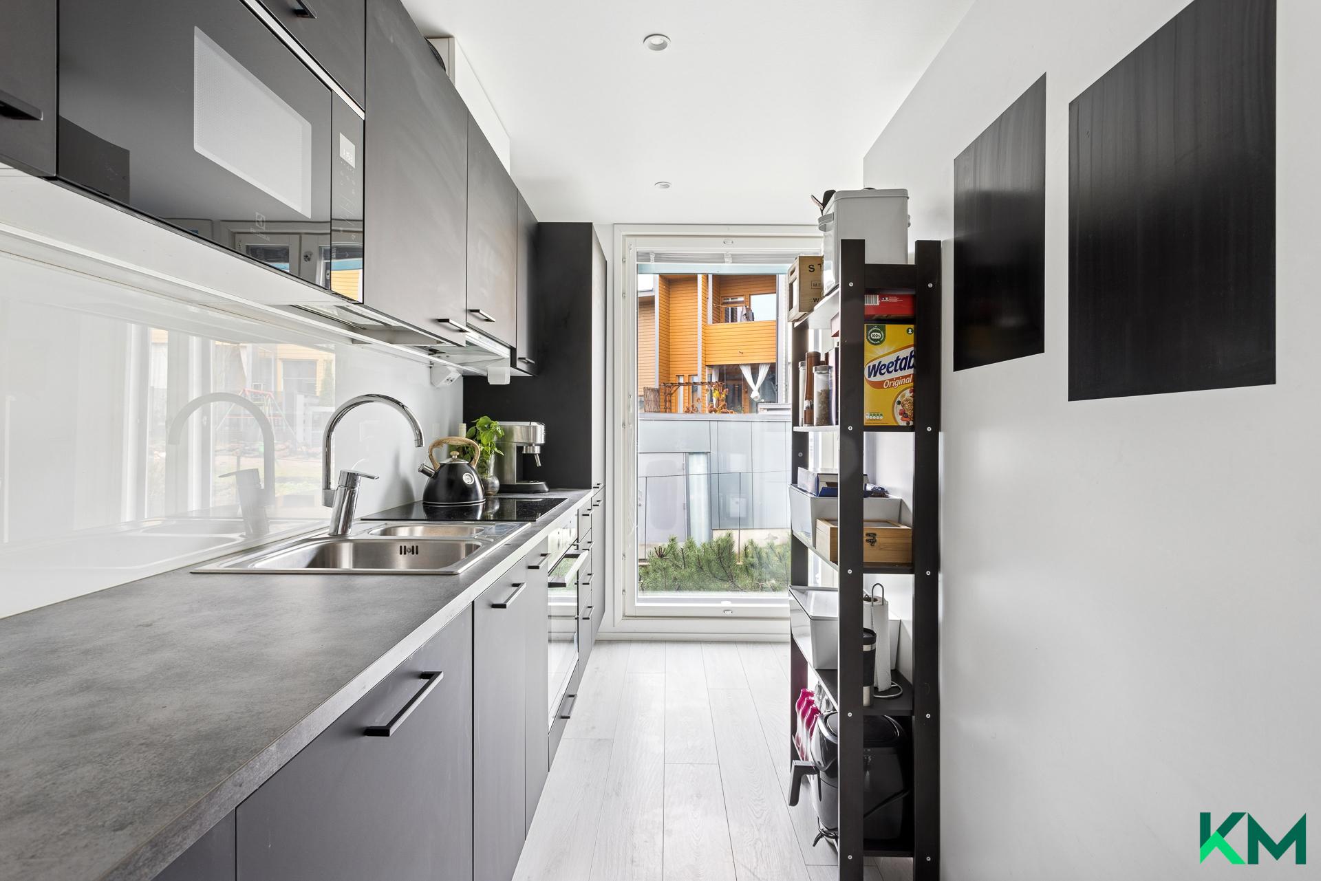 Neitoperhosentie 3, Honkasuo, Helsinki