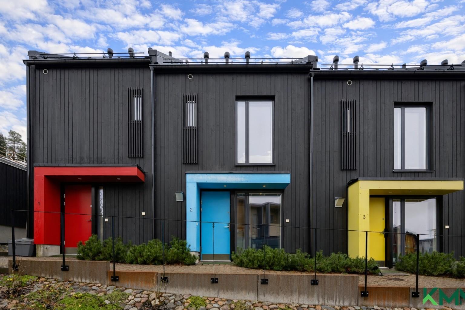 Neitoperhosentie 3, Honkasuo, Helsinki