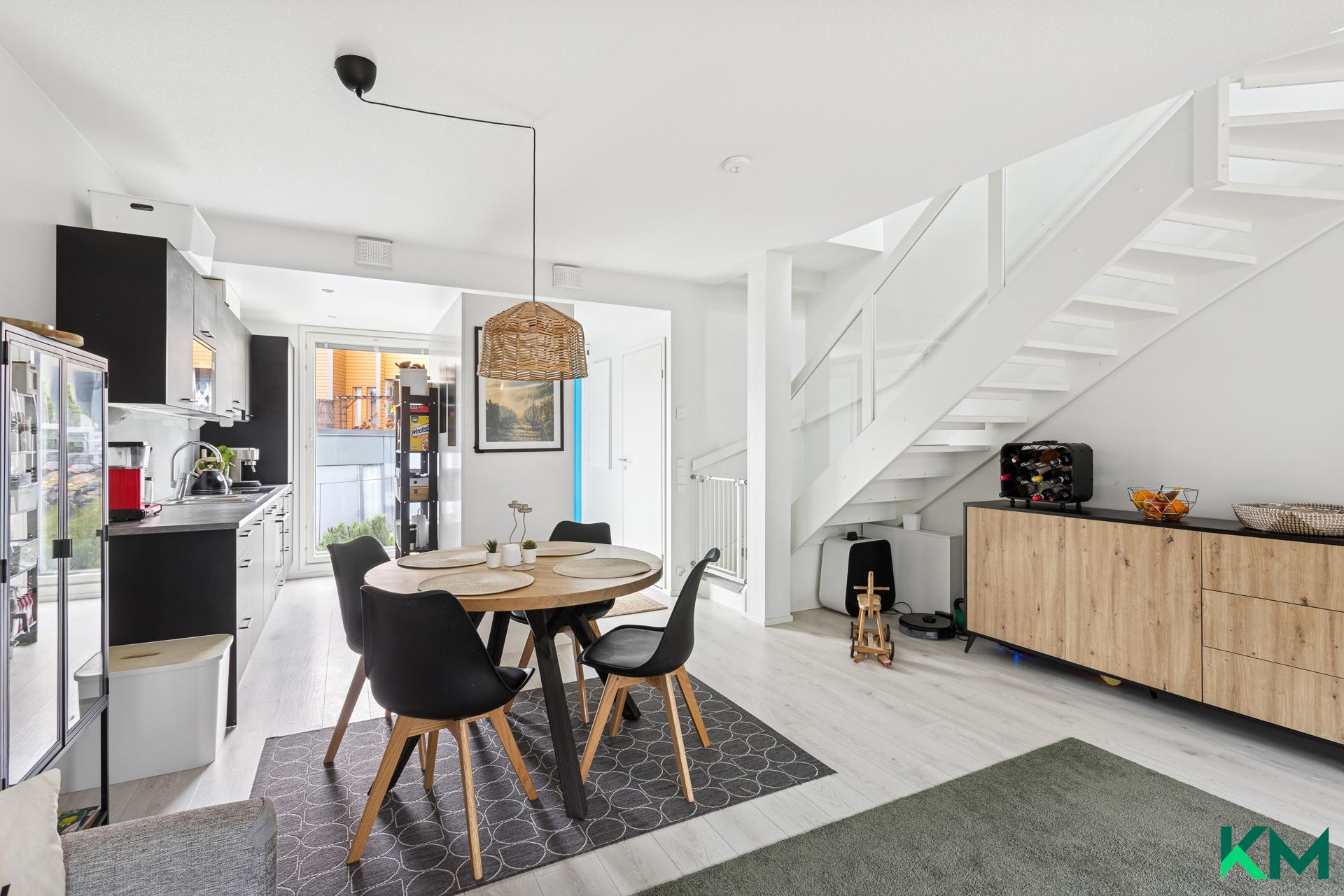 Neitoperhosentie 3, Honkasuo, Helsinki