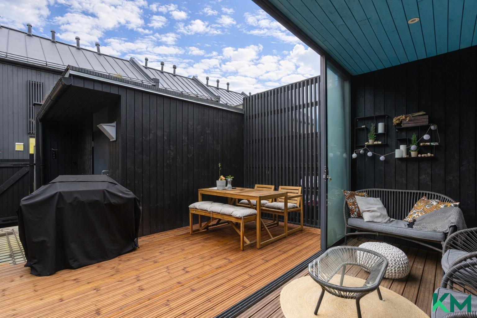 Neitoperhosentie 3, Honkasuo, Helsinki