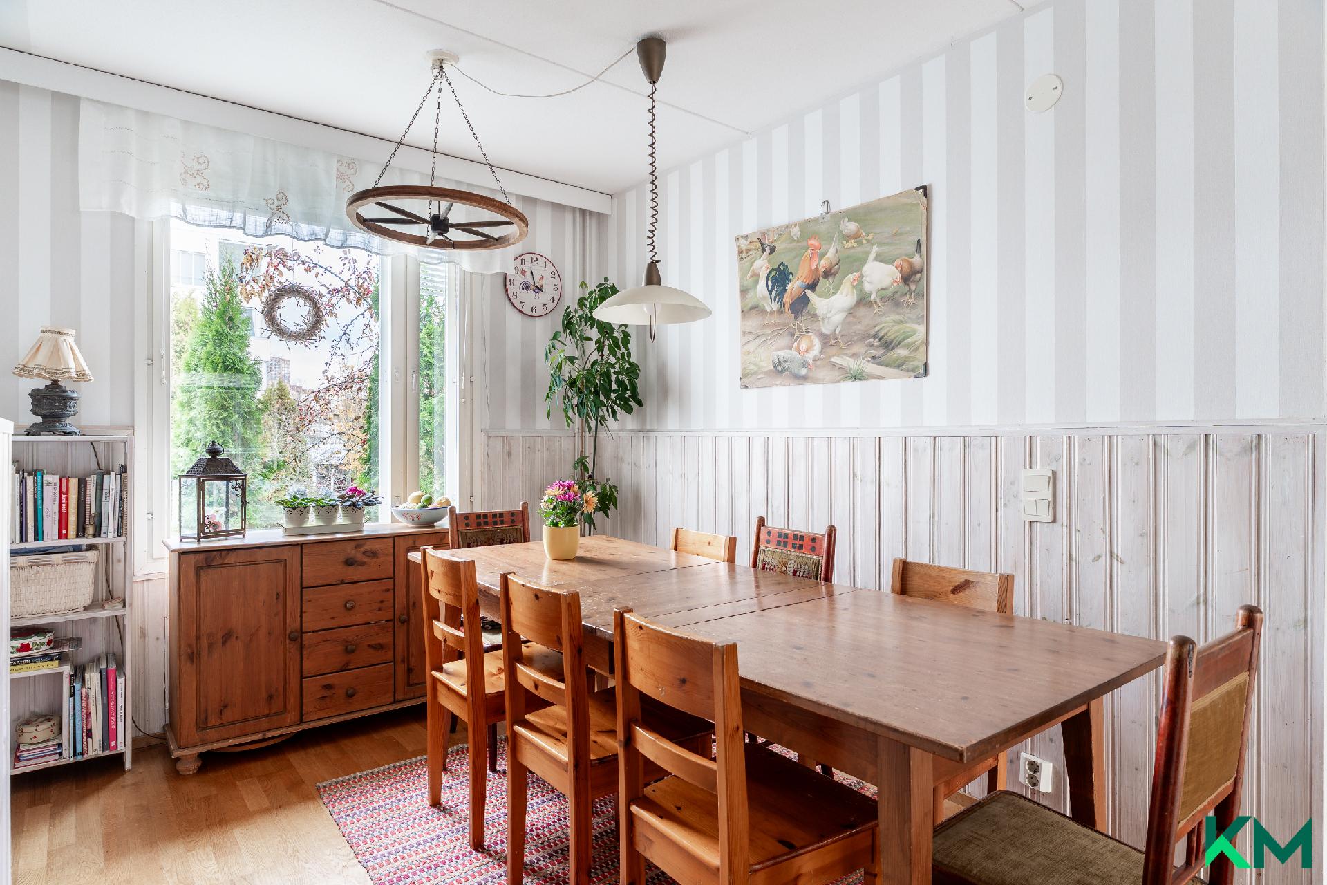 Hiekkalaiturinraitti 12, Vuosaari, Helsinki