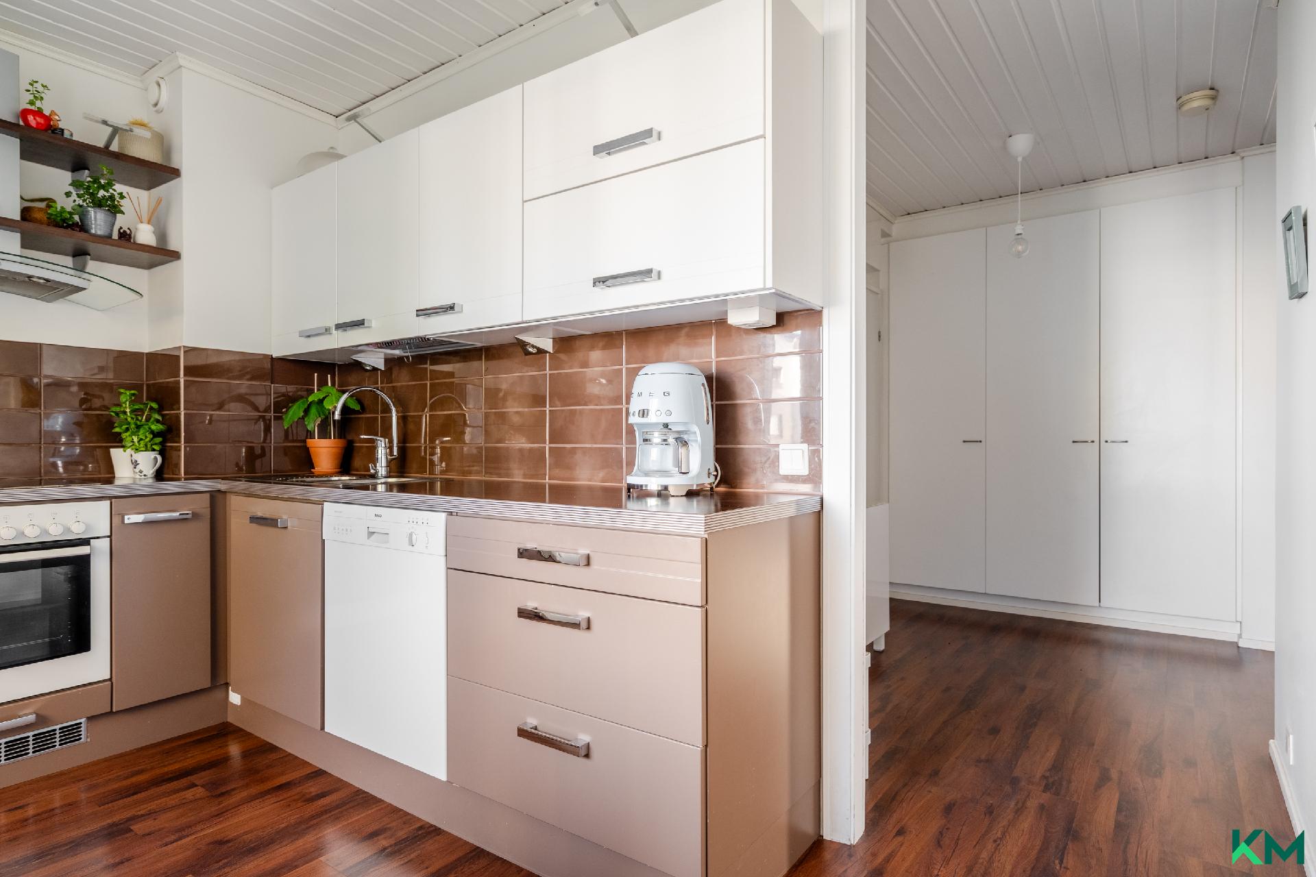 Kivipadontie 4, Patola, Helsinki