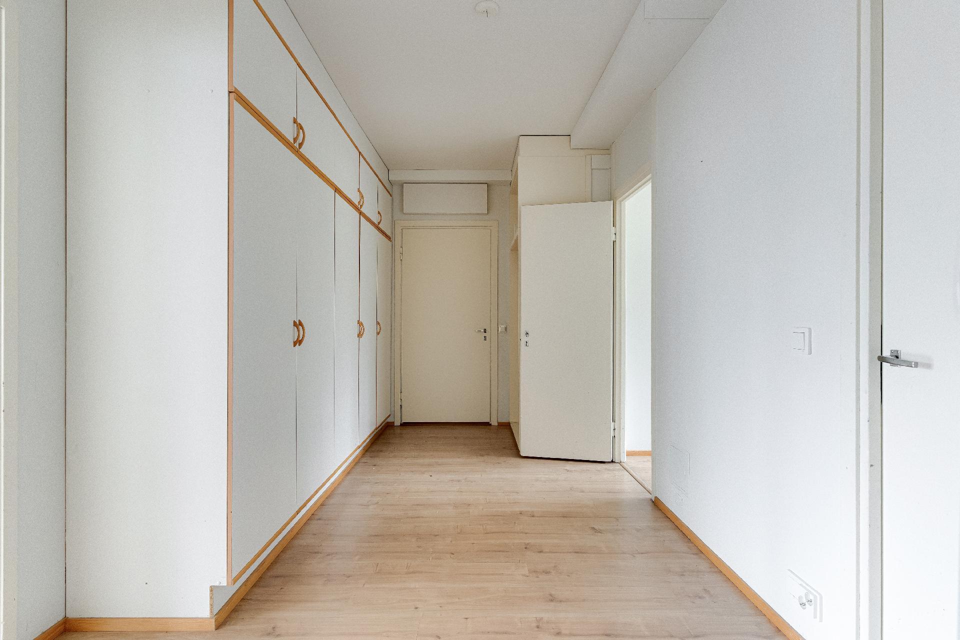 Keinulaudantie 1, Kontula, Helsinki