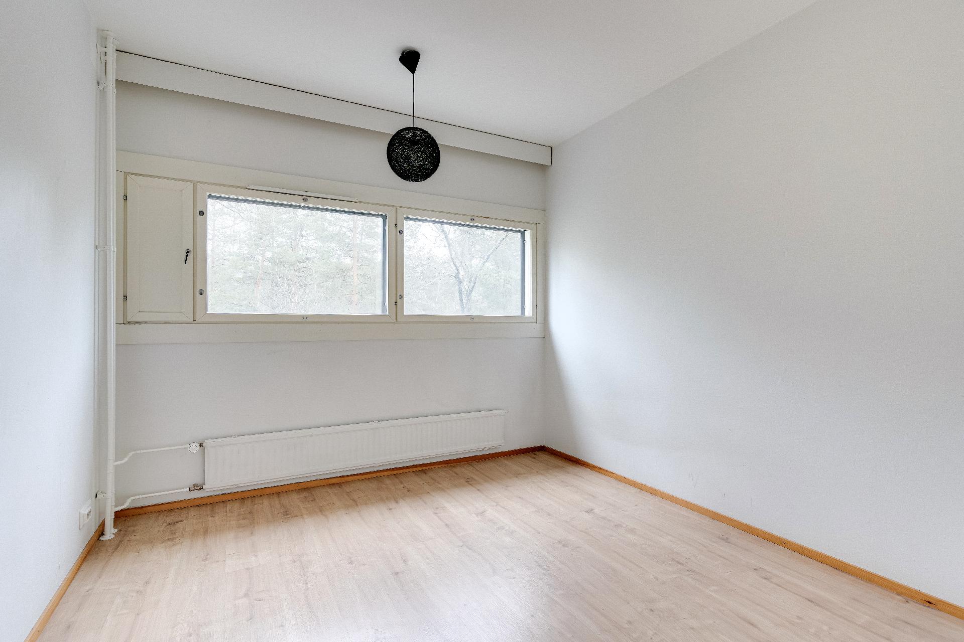 Keinulaudantie 1, Kontula, Helsinki