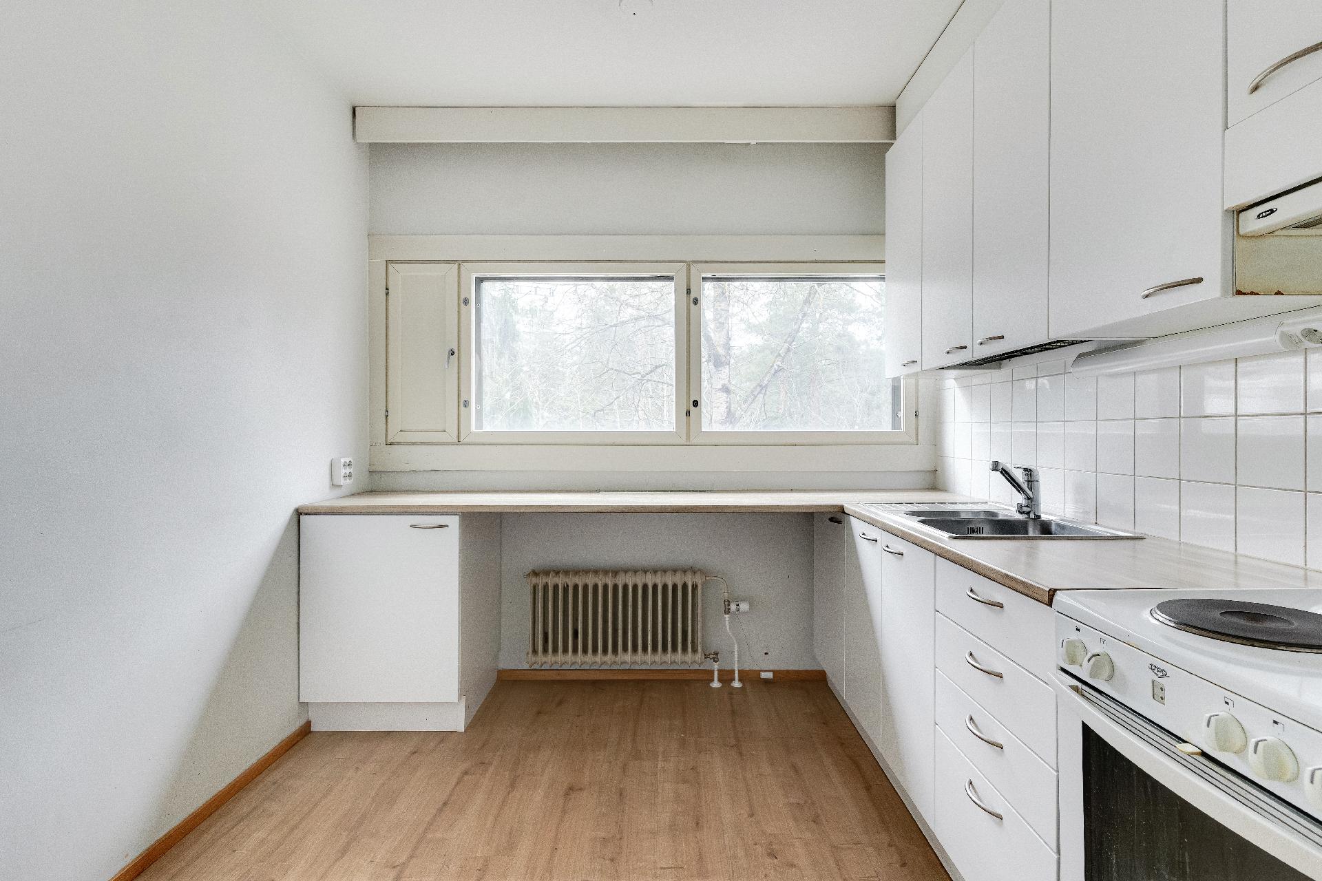 Keinulaudantie 1, Kontula, Helsinki