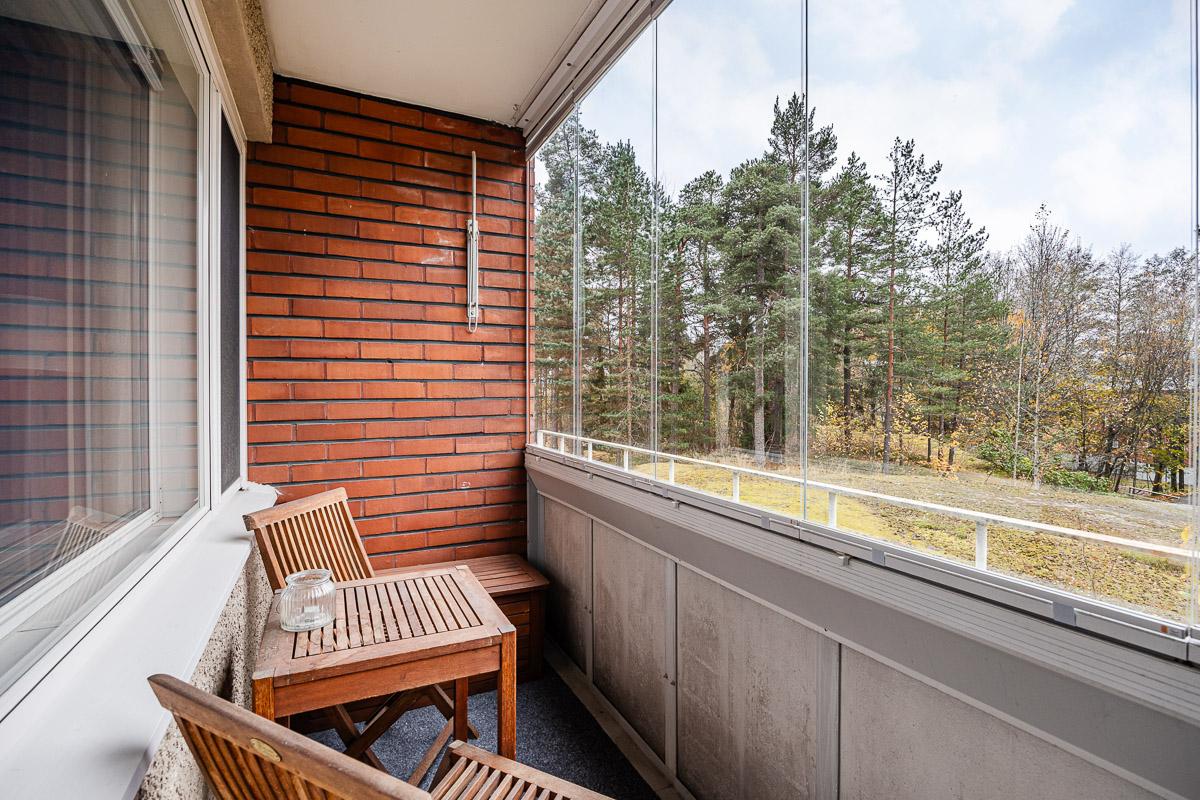 Angervotie 12, Etelä-Haaga, Helsinki