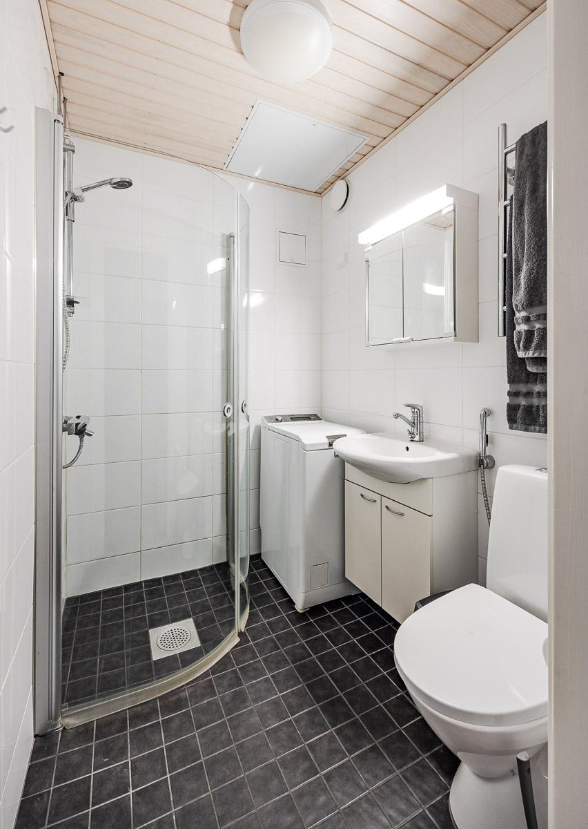 Angervotie 12, Etelä-Haaga, Helsinki