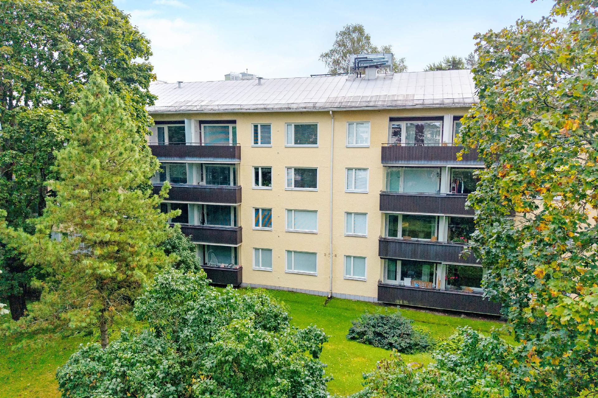 Näyttelijäntie 18, Pohjois-Haaga, Helsinki