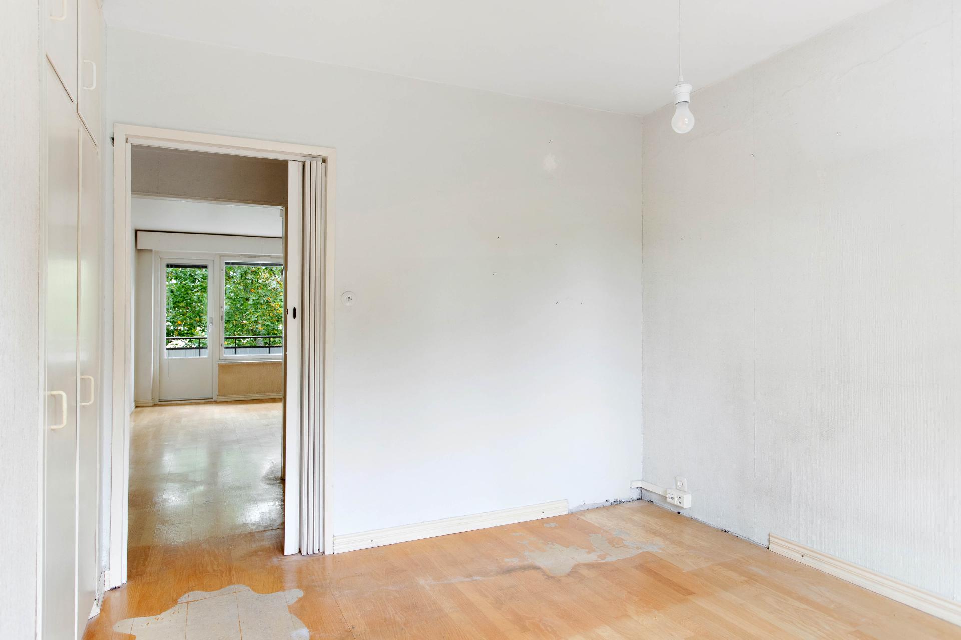 Näyttelijäntie 18, Pohjois-Haaga, Helsinki