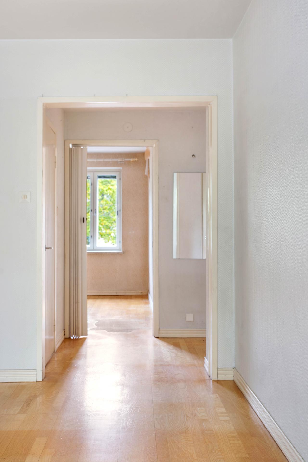 Näyttelijäntie 18, Pohjois-Haaga, Helsinki