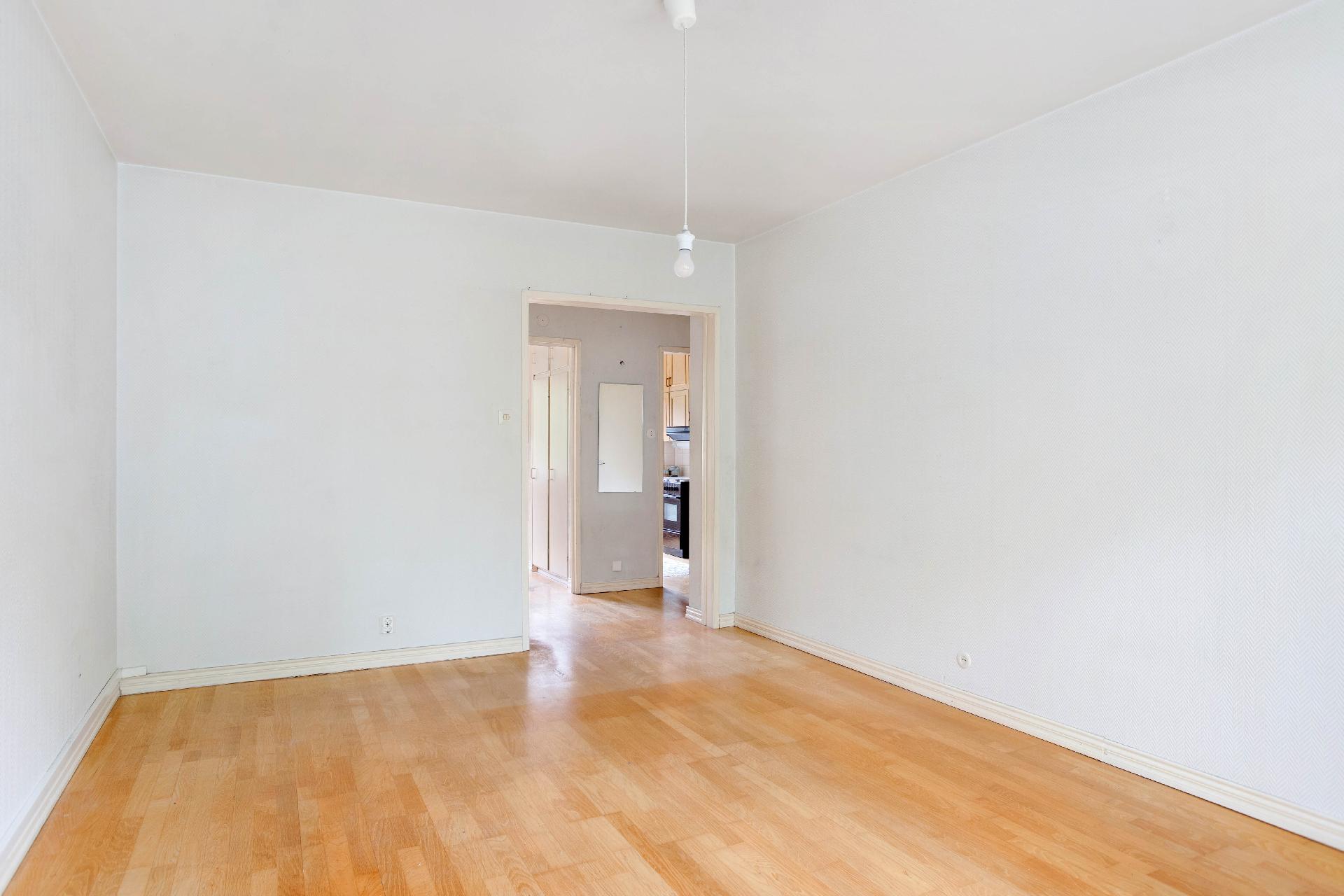 Näyttelijäntie 18, Pohjois-Haaga, Helsinki