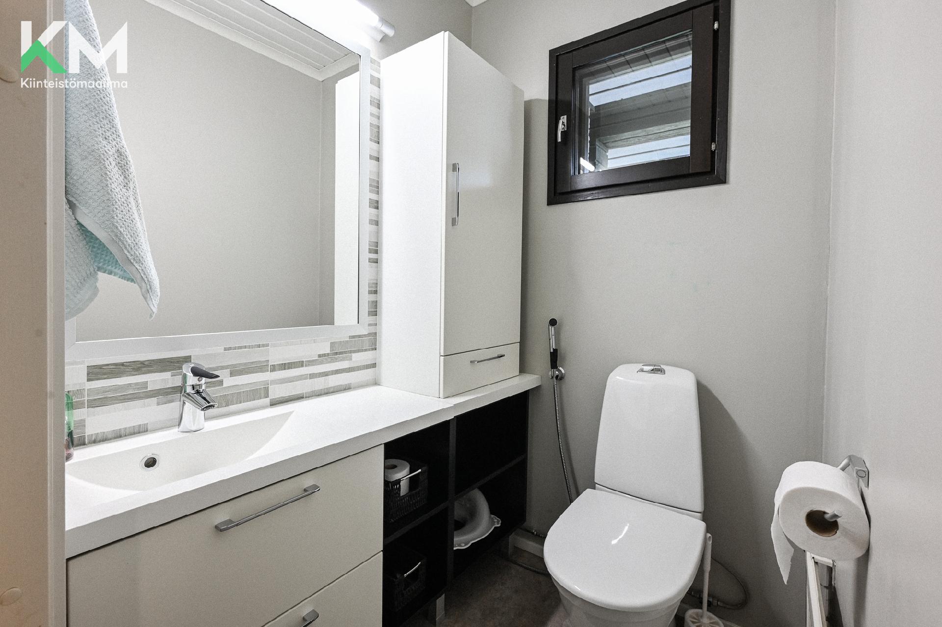 Kärppätie 2, Autio, Kurikka