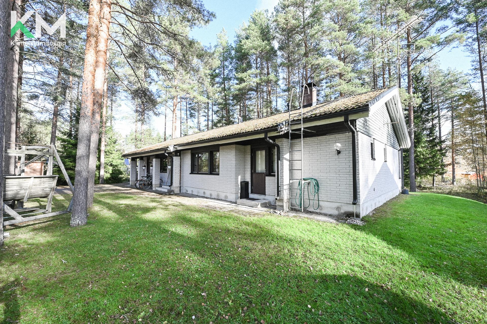 Kärppätie 2, Autio, Kurikka