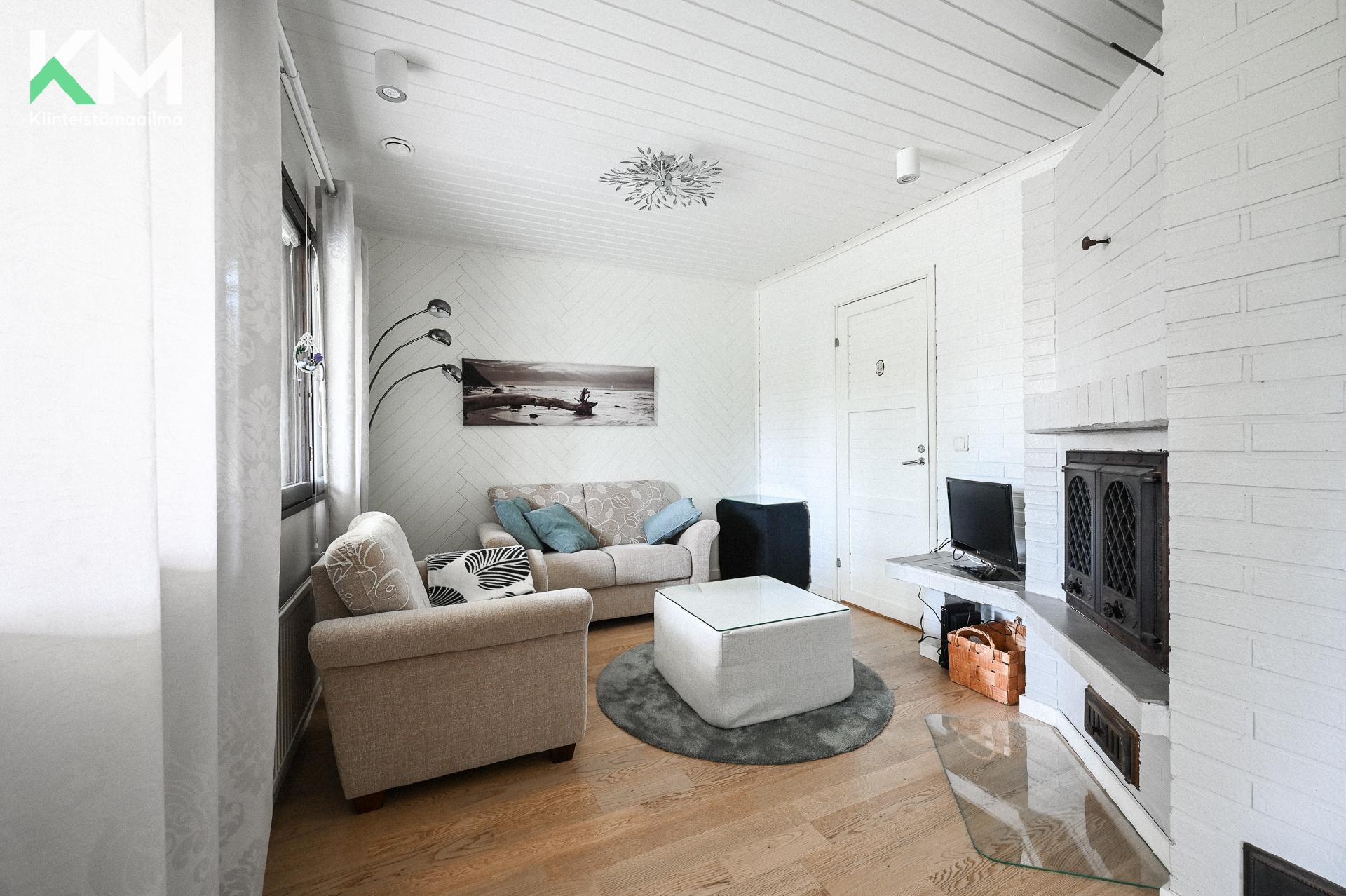 Kärppätie 2, Autio, Kurikka