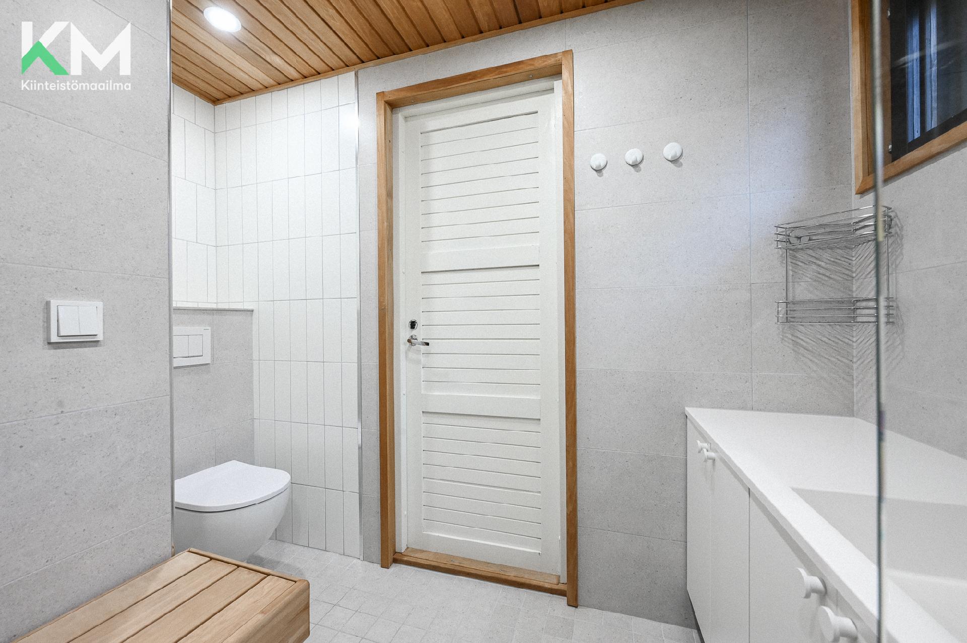 Kärppätie 2, Autio, Kurikka