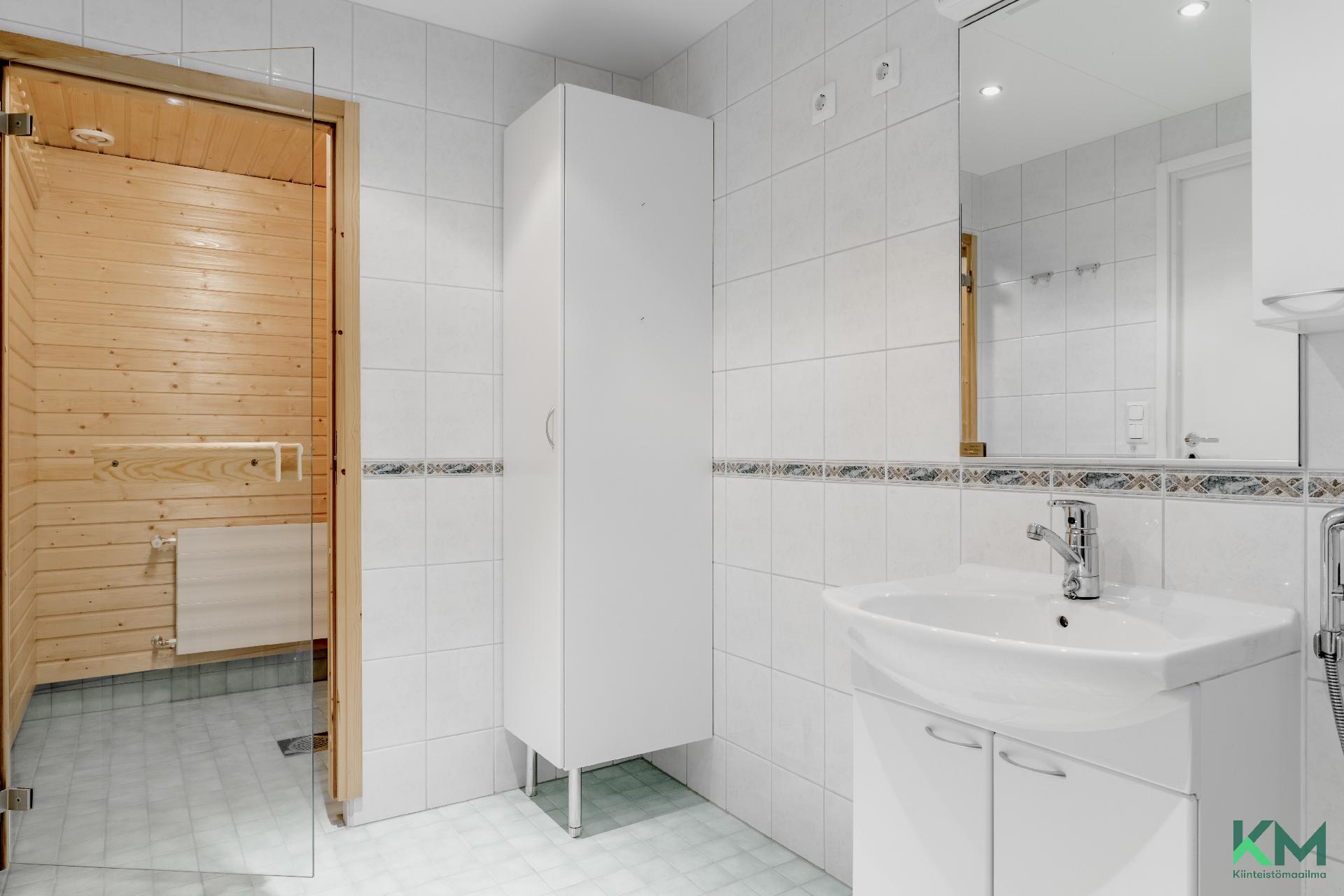 Kylpyhyuone saunavarauksella