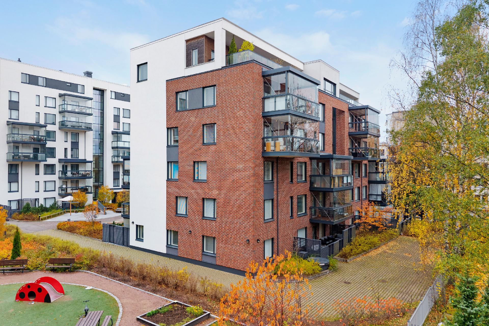 Melkonkatu 15, Lauttasaari, Helsinki