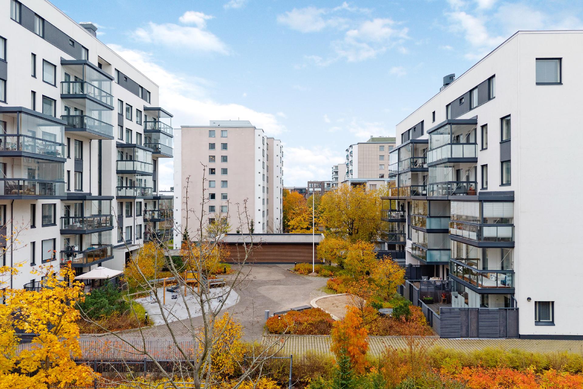 Melkonkatu 15, Lauttasaari, Helsinki