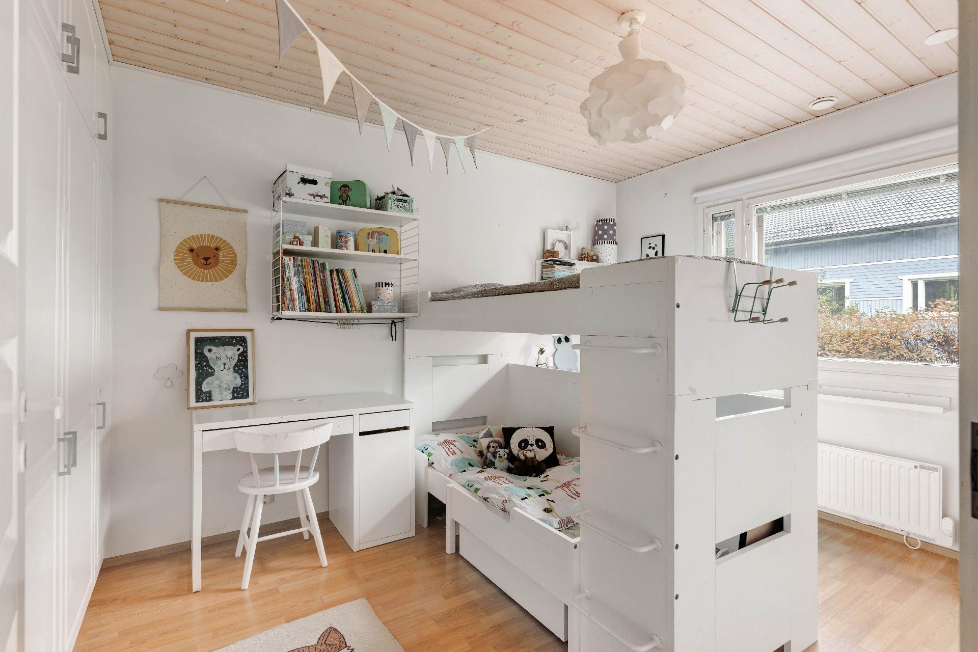 Juuritie 26, Kivistö, Vantaa