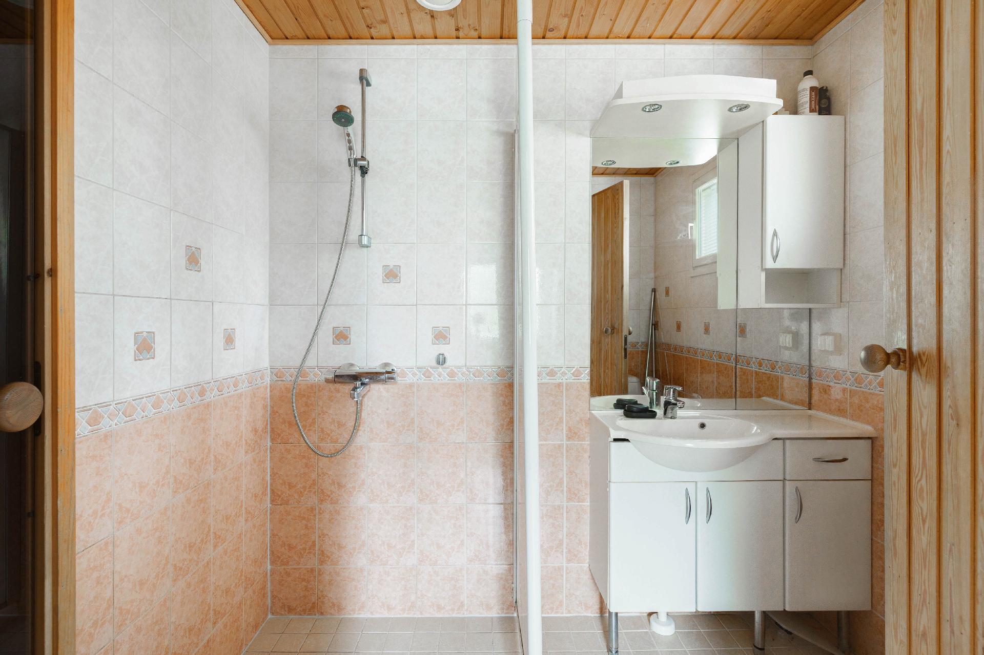 Juuritie 26, Kivistö, Vantaa