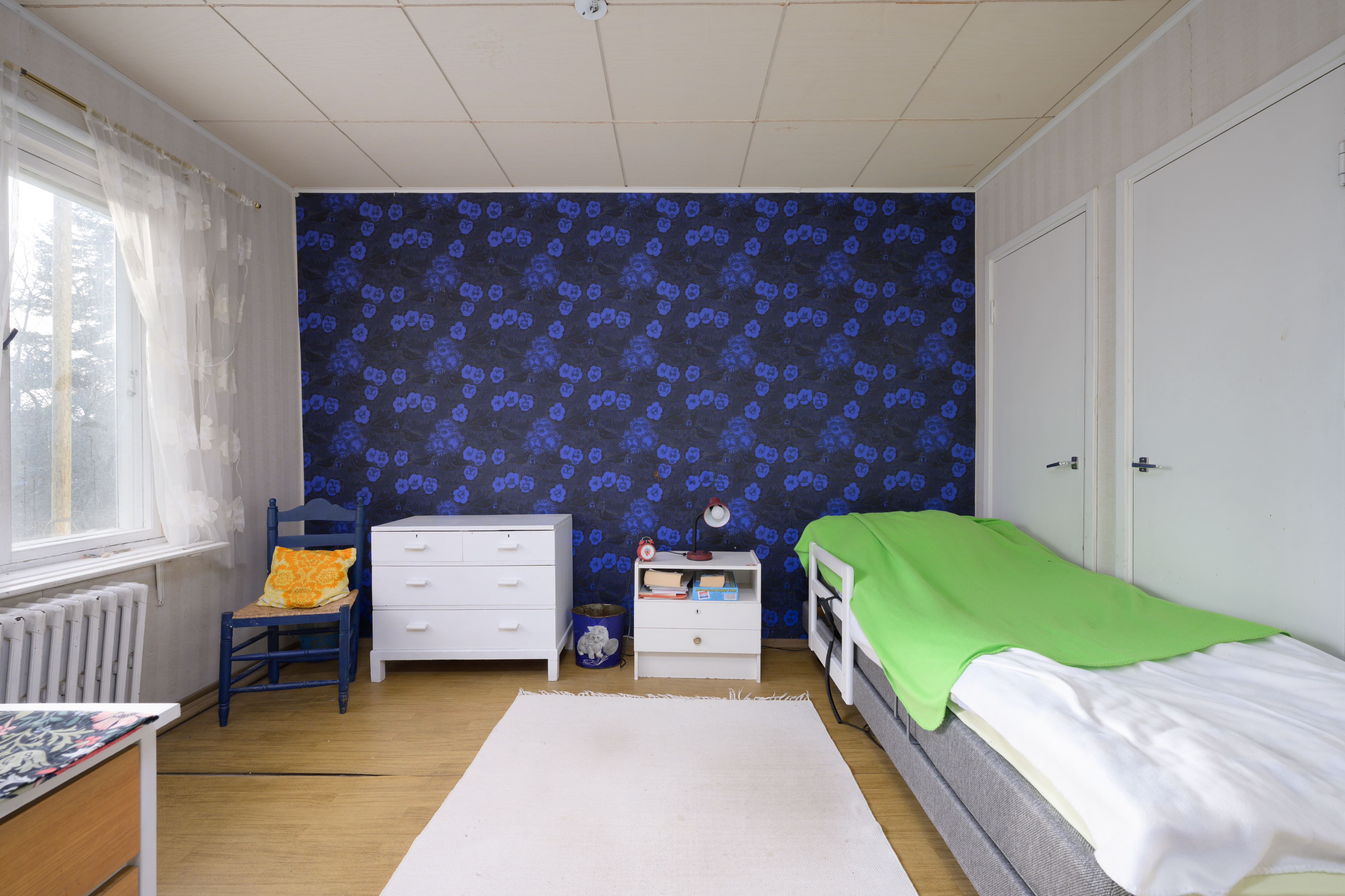 Alakerran makuuhuone