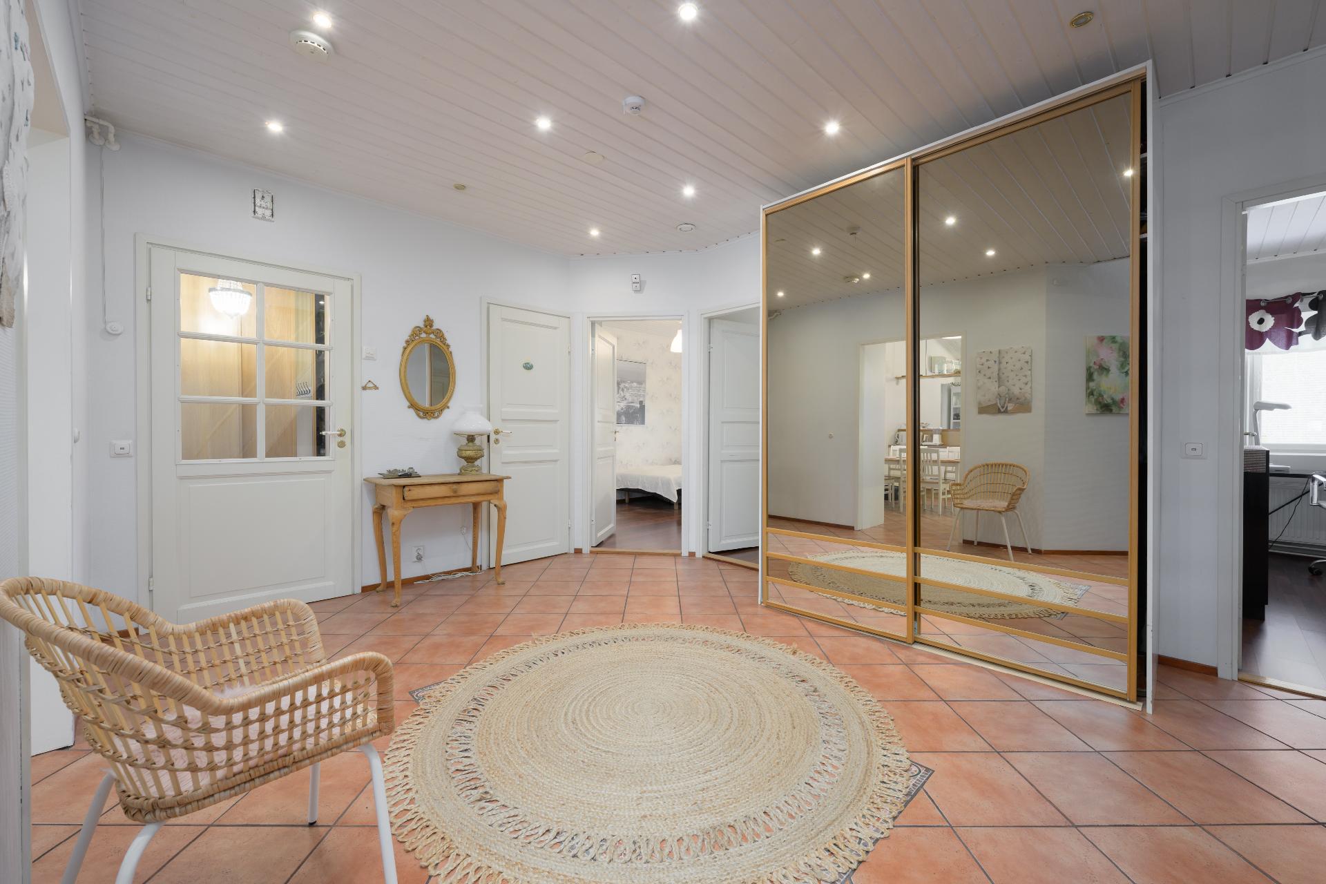 Taavanpolku 4, Kirkonkylä, Nurmijärvi