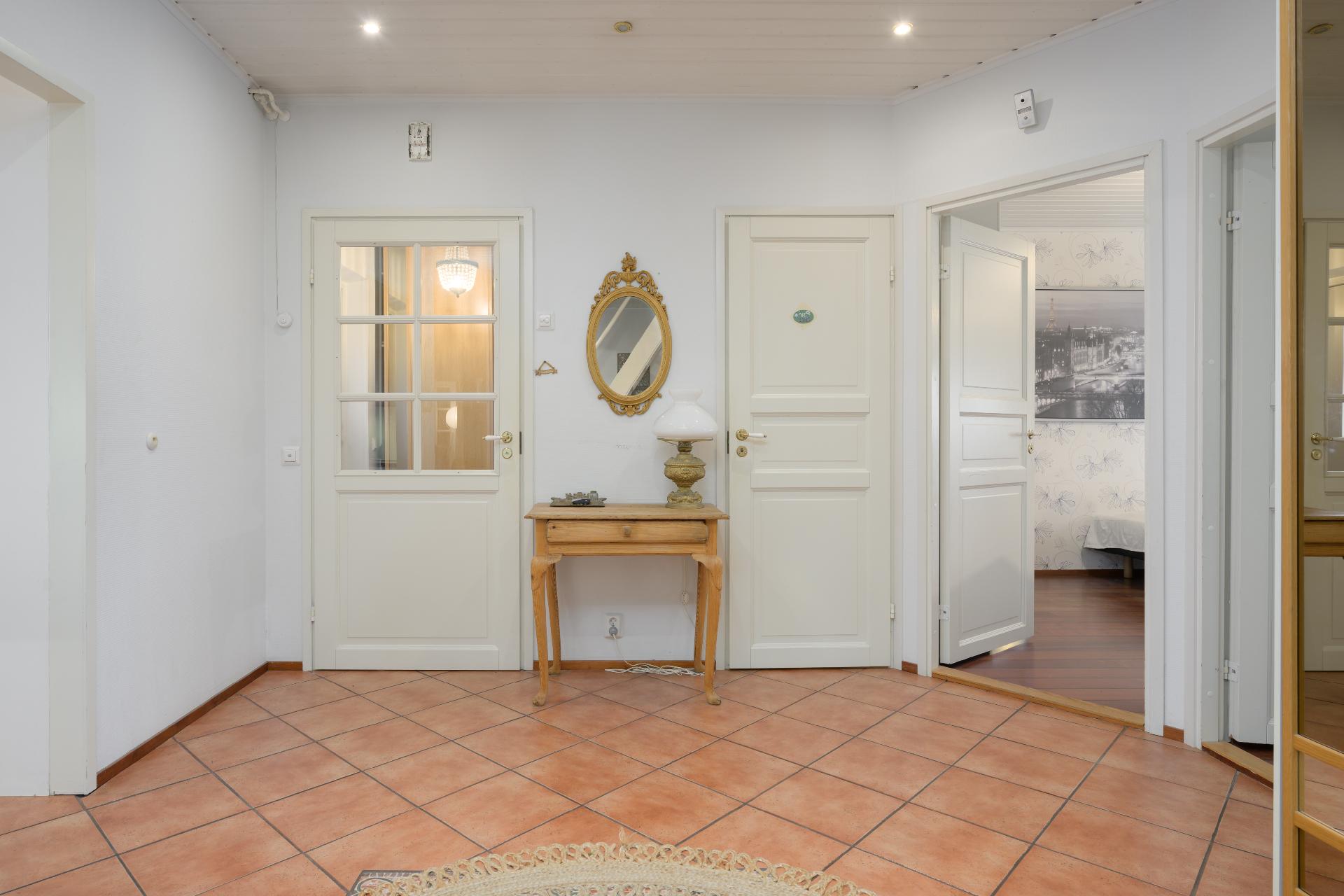 Taavanpolku 4, Kirkonkylä, Nurmijärvi