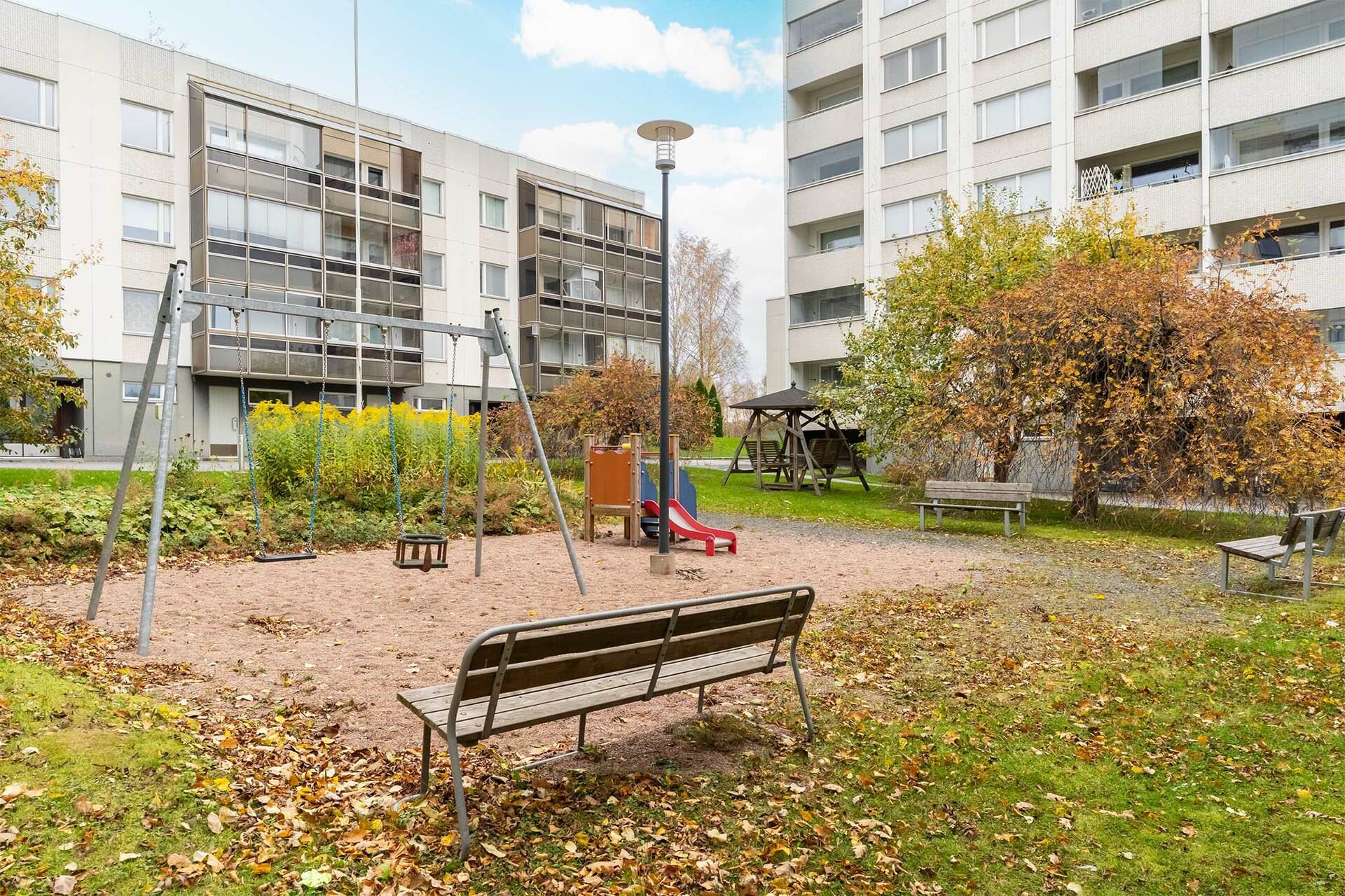 Saarenvainionkatu 11, Kaukajärvi, Tampere