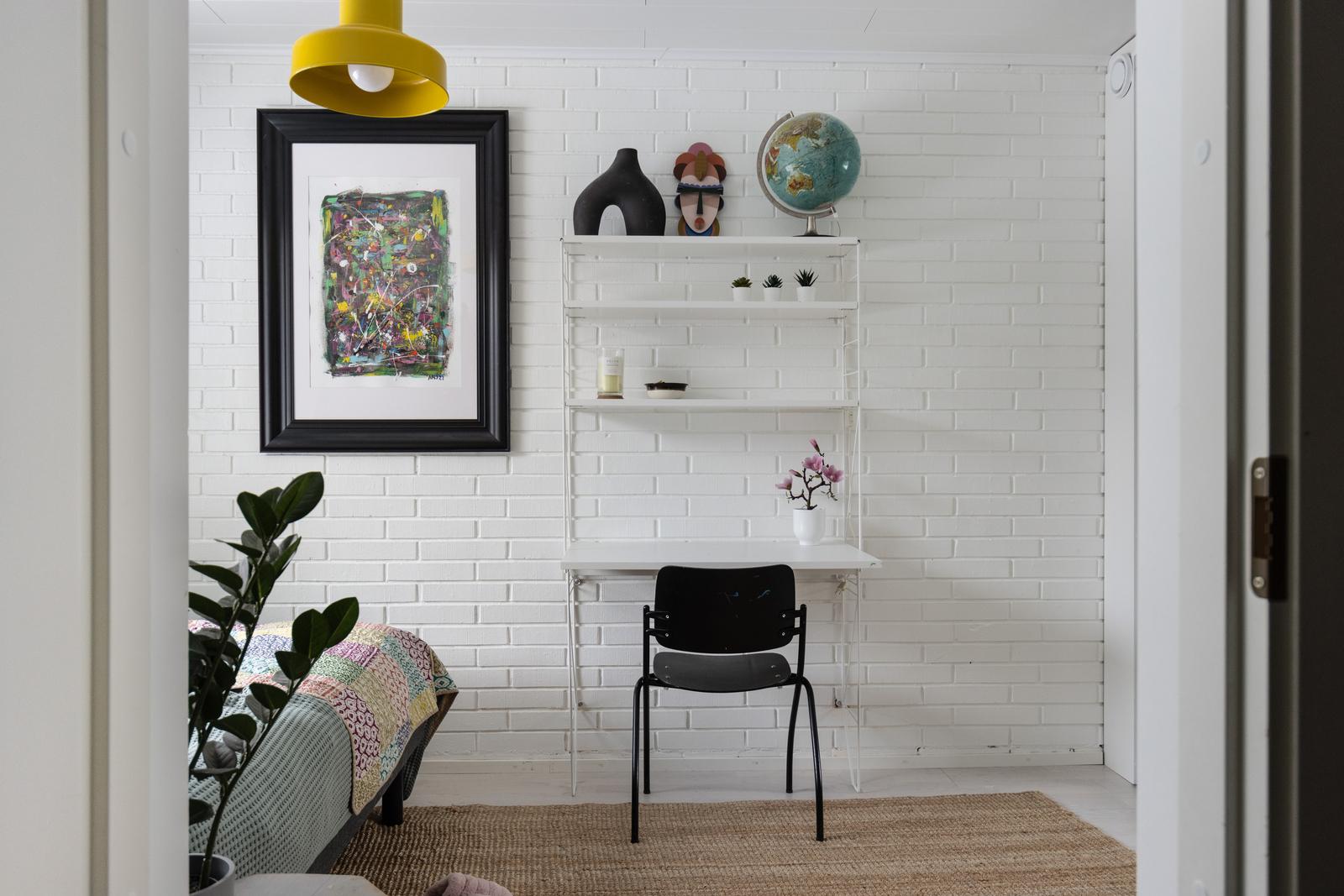 Alakerran makuuhuone