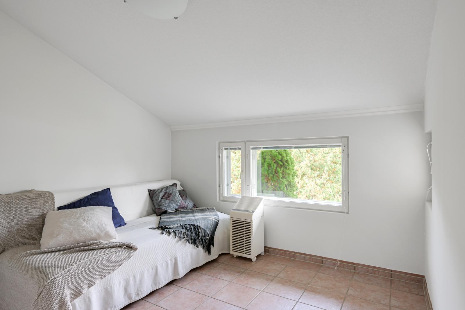 Ollilantie 18, Tapaninvainio, Helsinki