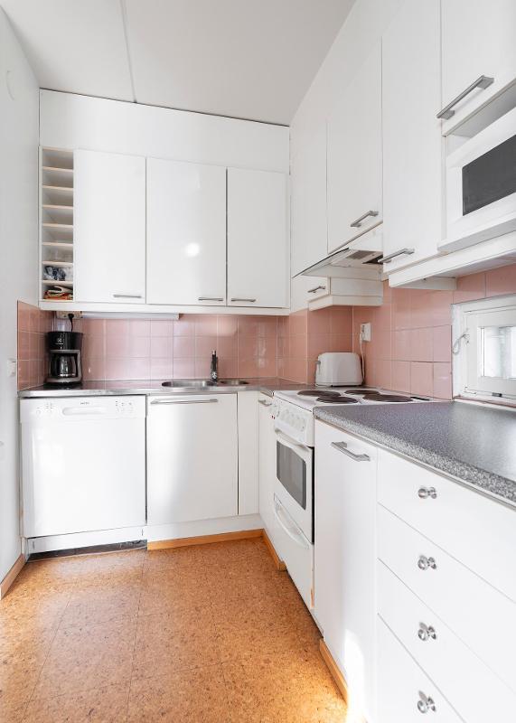 Mustankivenaukio 5, Vuosaari, Helsinki