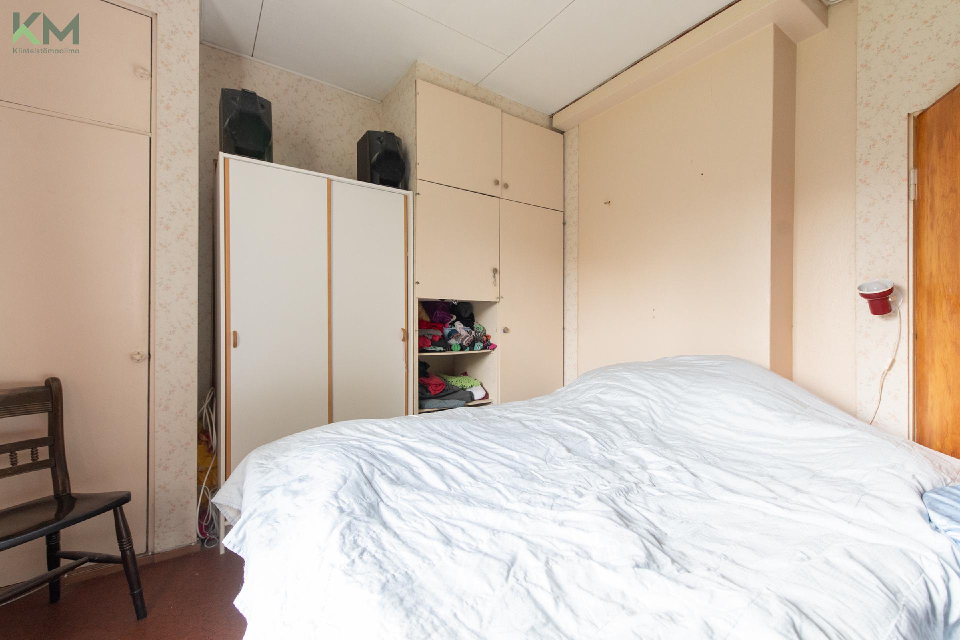 Hautatorpantie 91, Mieto, Kurikka