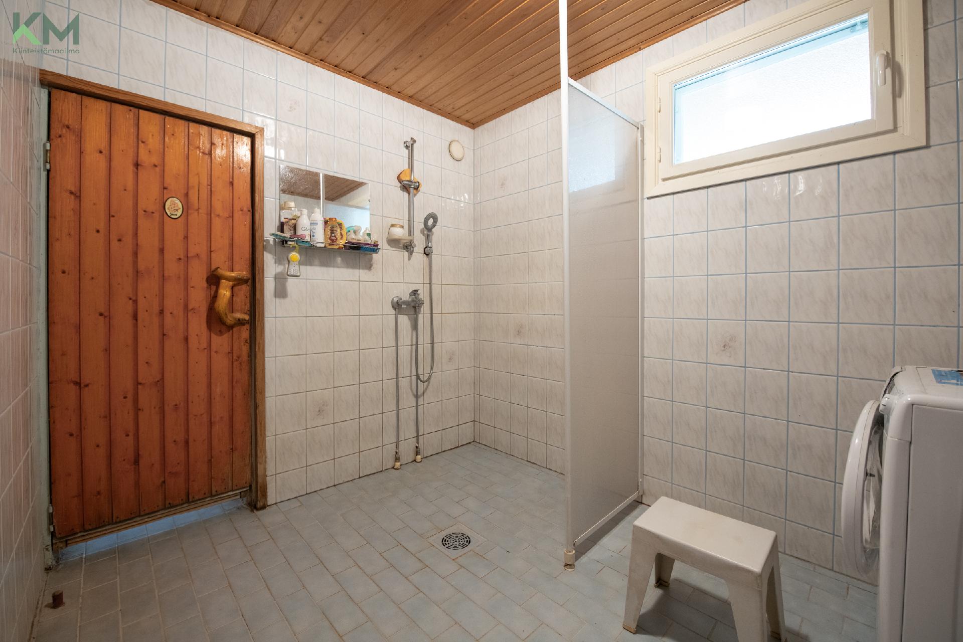 Hautatorpantie 91, Mieto, Kurikka