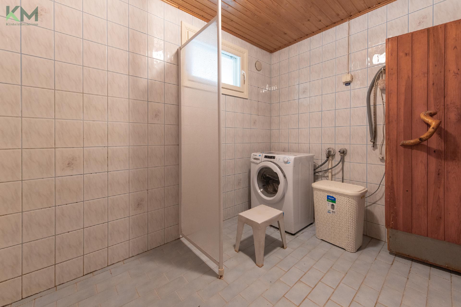 Hautatorpantie 91, Mieto, Kurikka