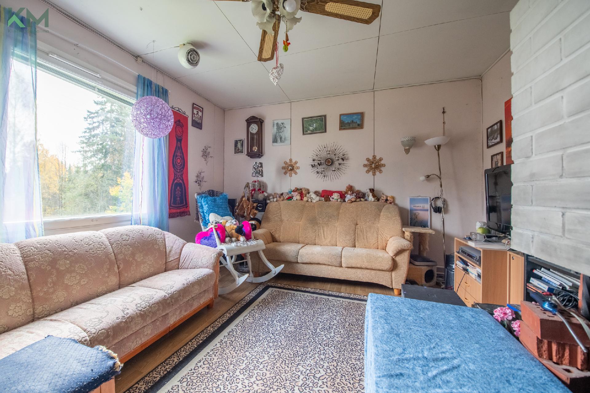 Hautatorpantie 91, Mieto, Kurikka