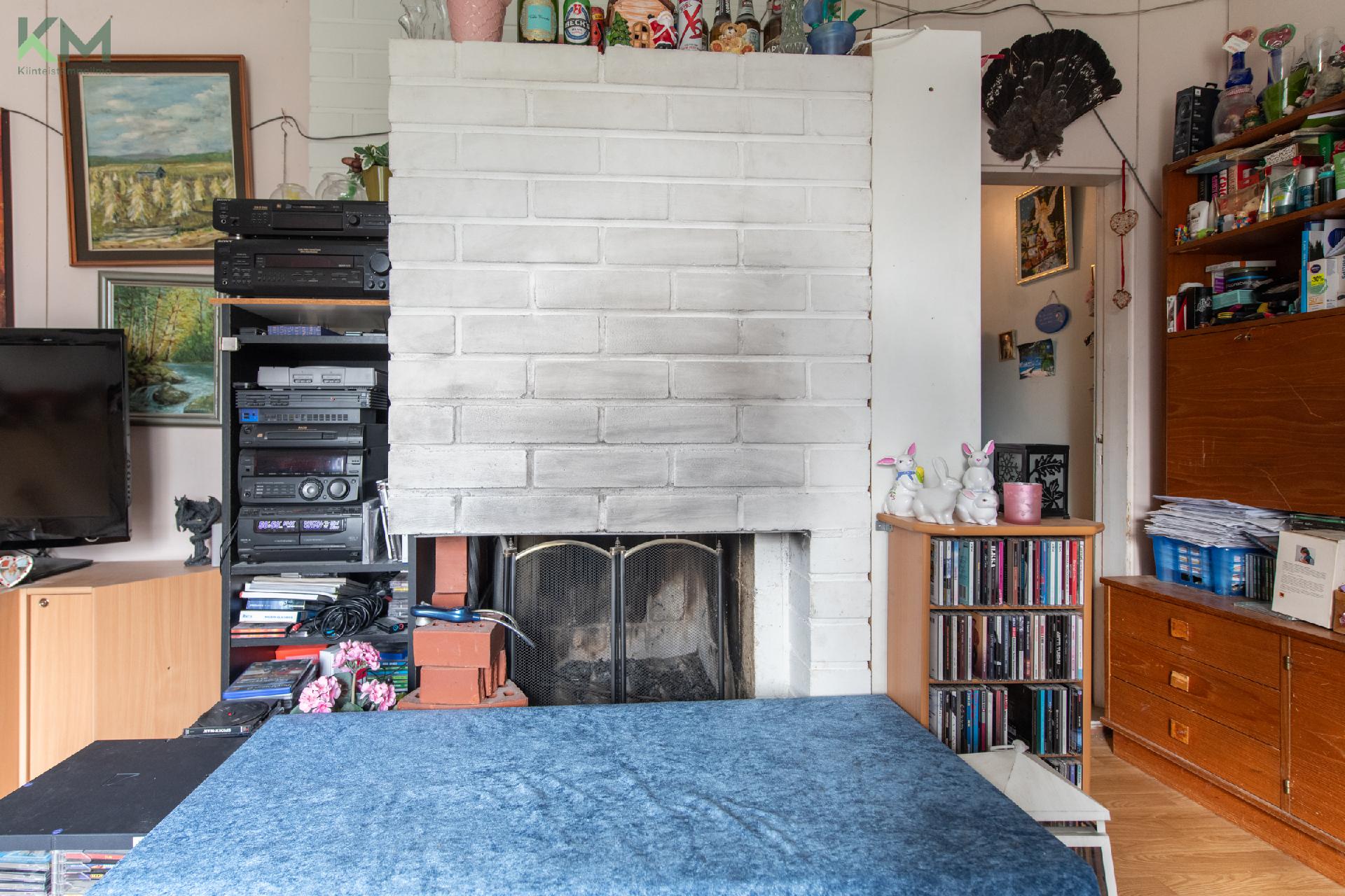 Hautatorpantie 91, Mieto, Kurikka