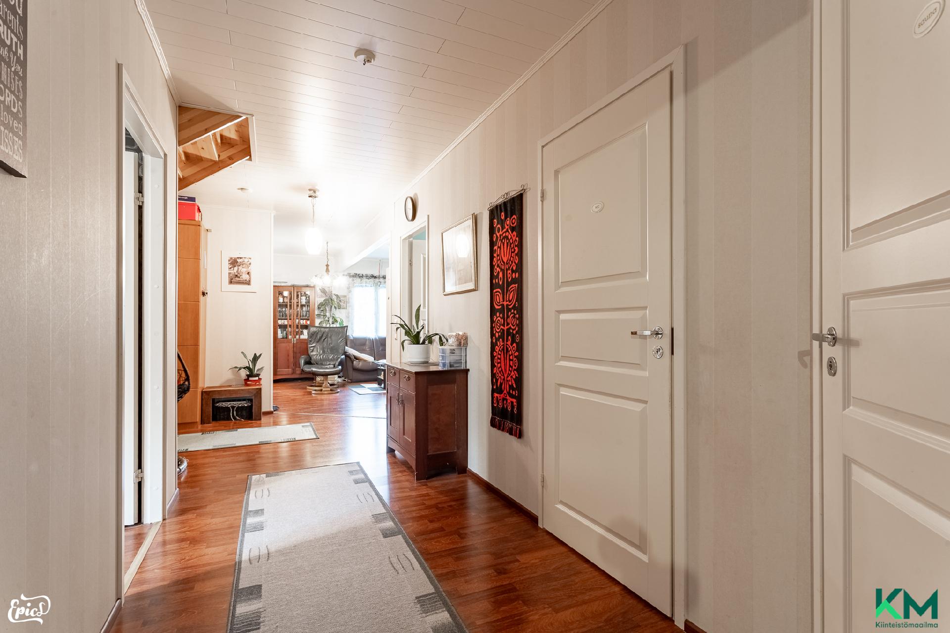 Lorellinpolku 4, Hämeenkyrö