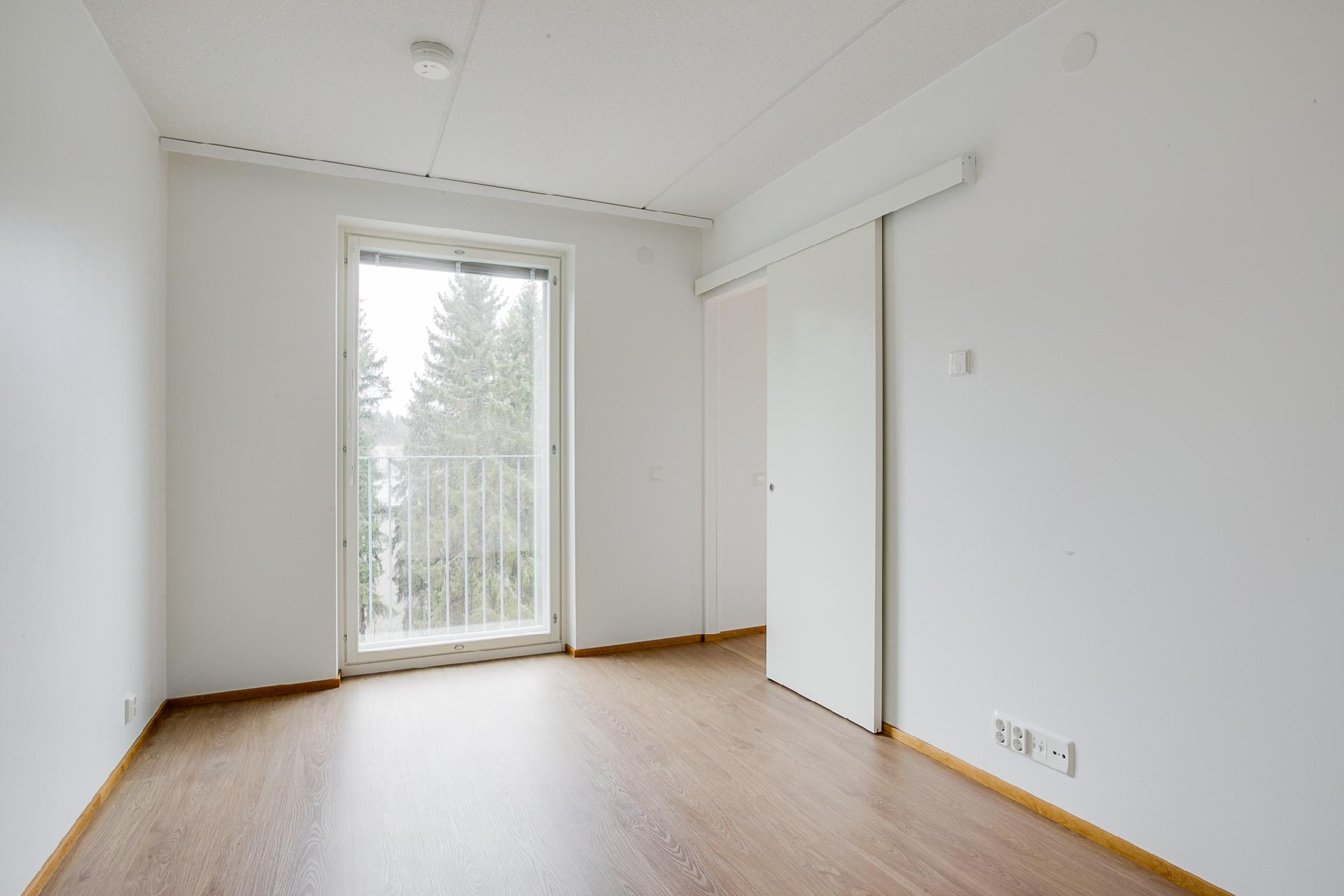 Lielahdenkatu 45, Lentävänniemi, Tampere