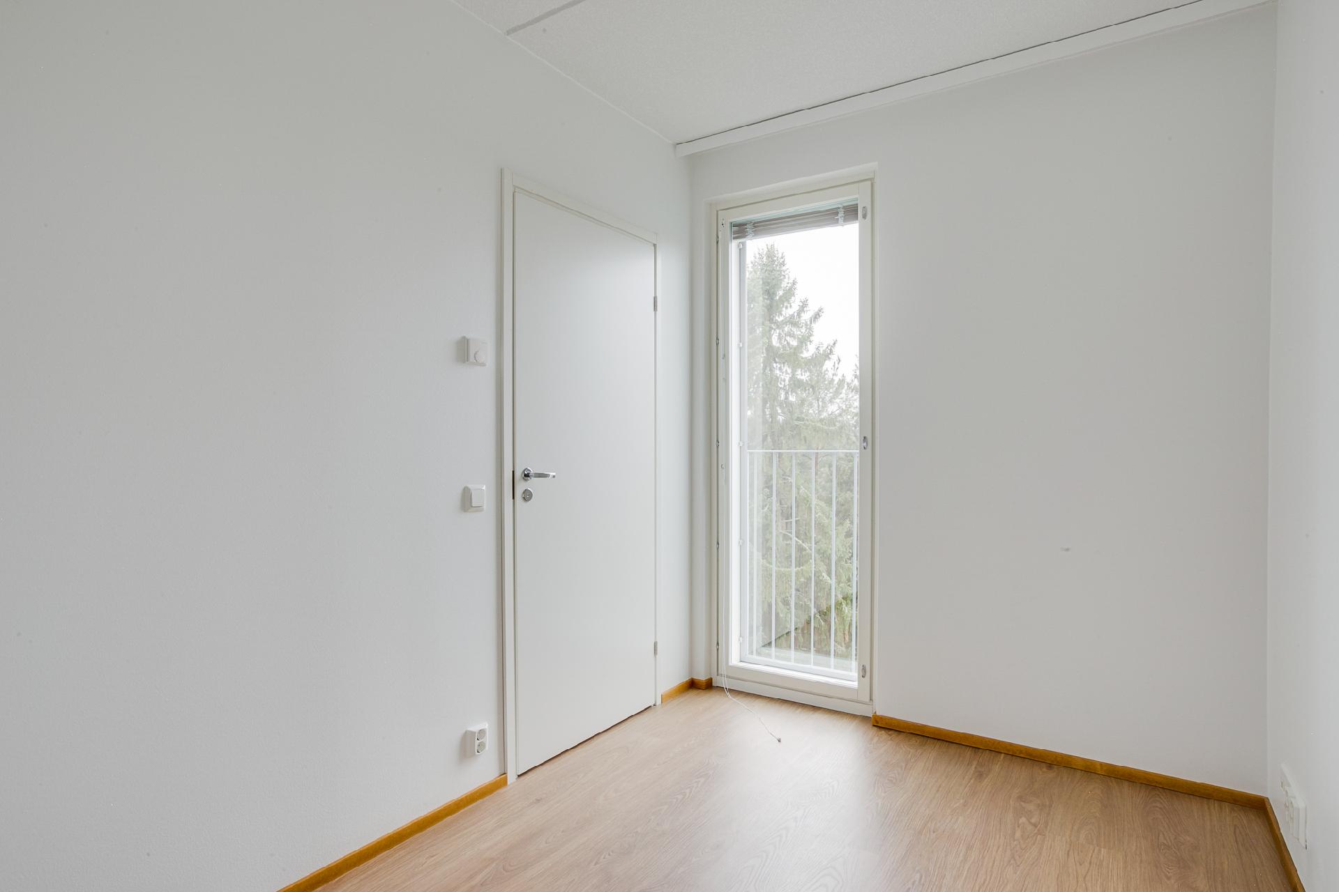 Lielahdenkatu 45, Lentävänniemi, Tampere