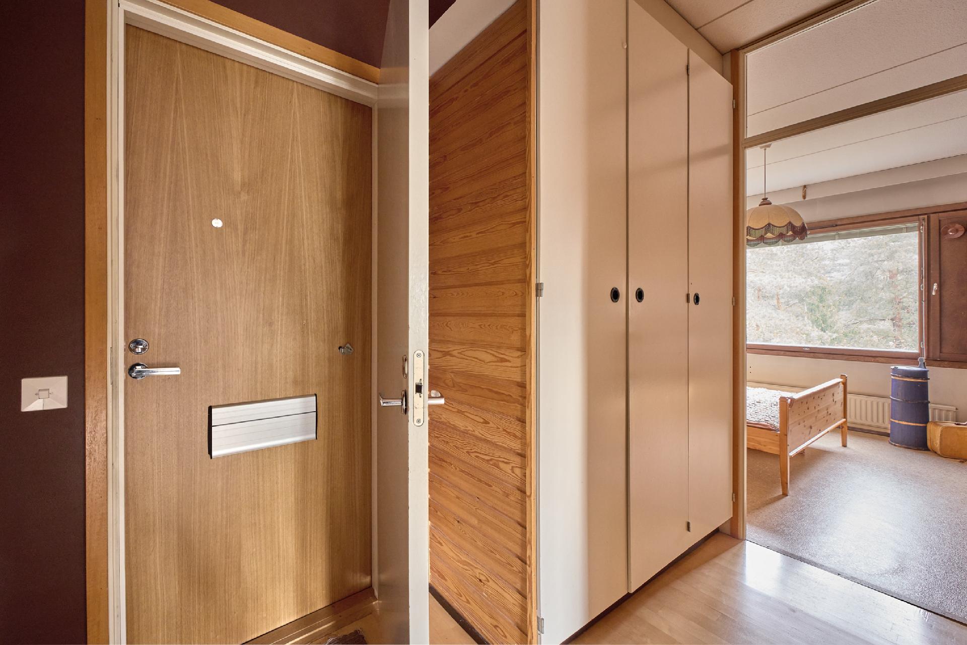 Kalliomäentie 8, Routio, Lohja